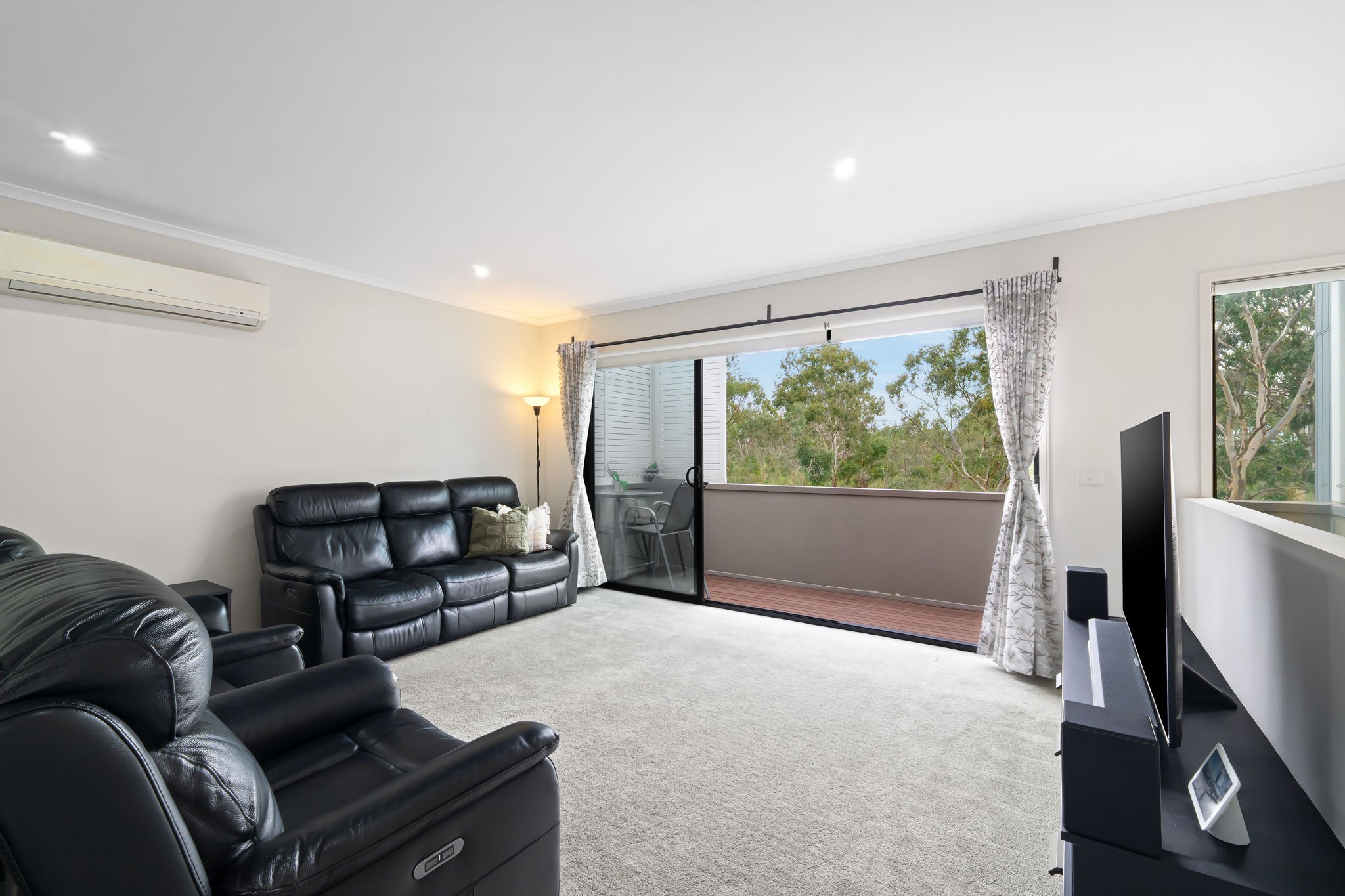 16 Gorman Drive, Mill Park, VIC 3082