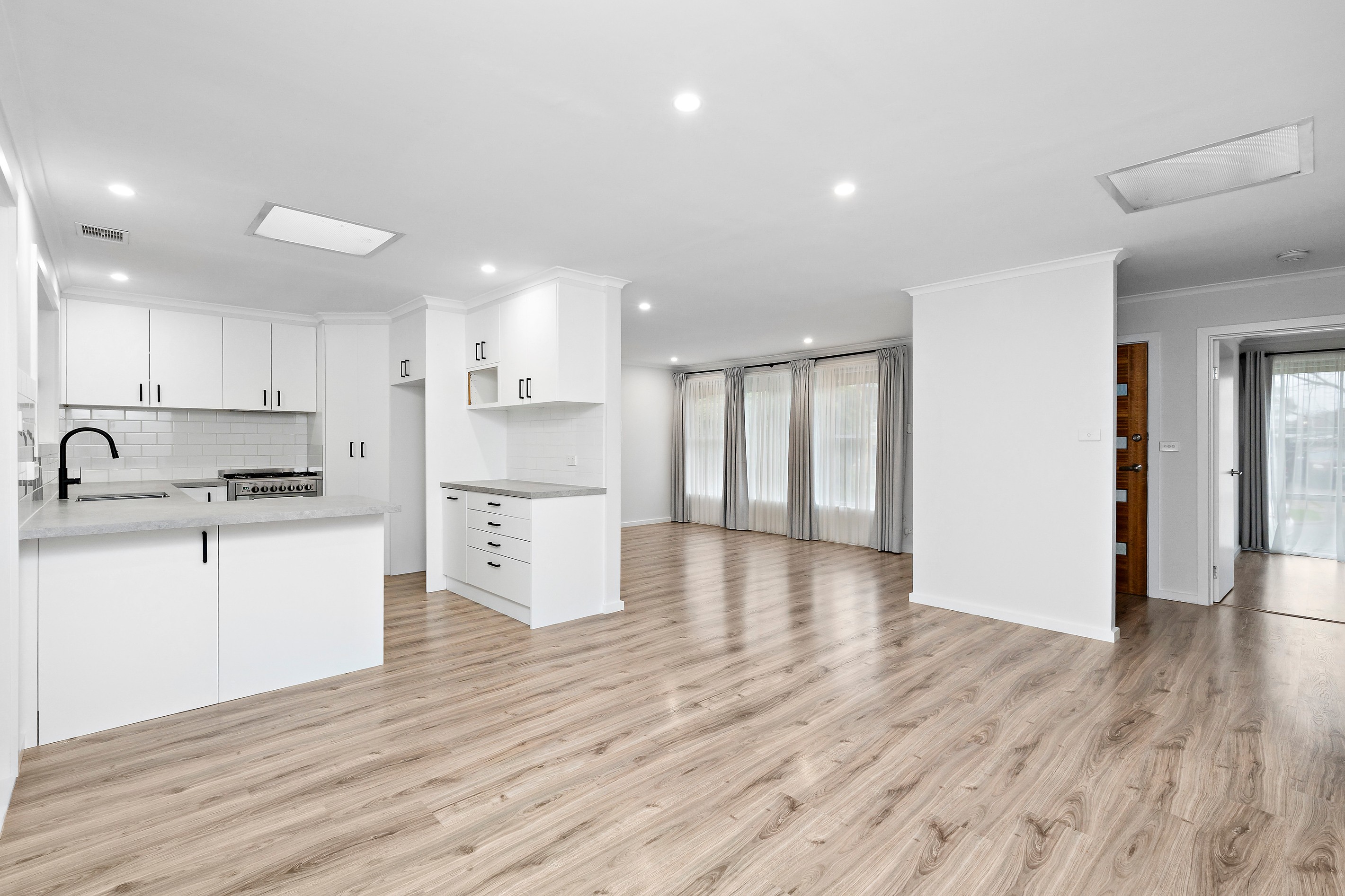 11 Bundy Court, Frankston North, VIC 3200