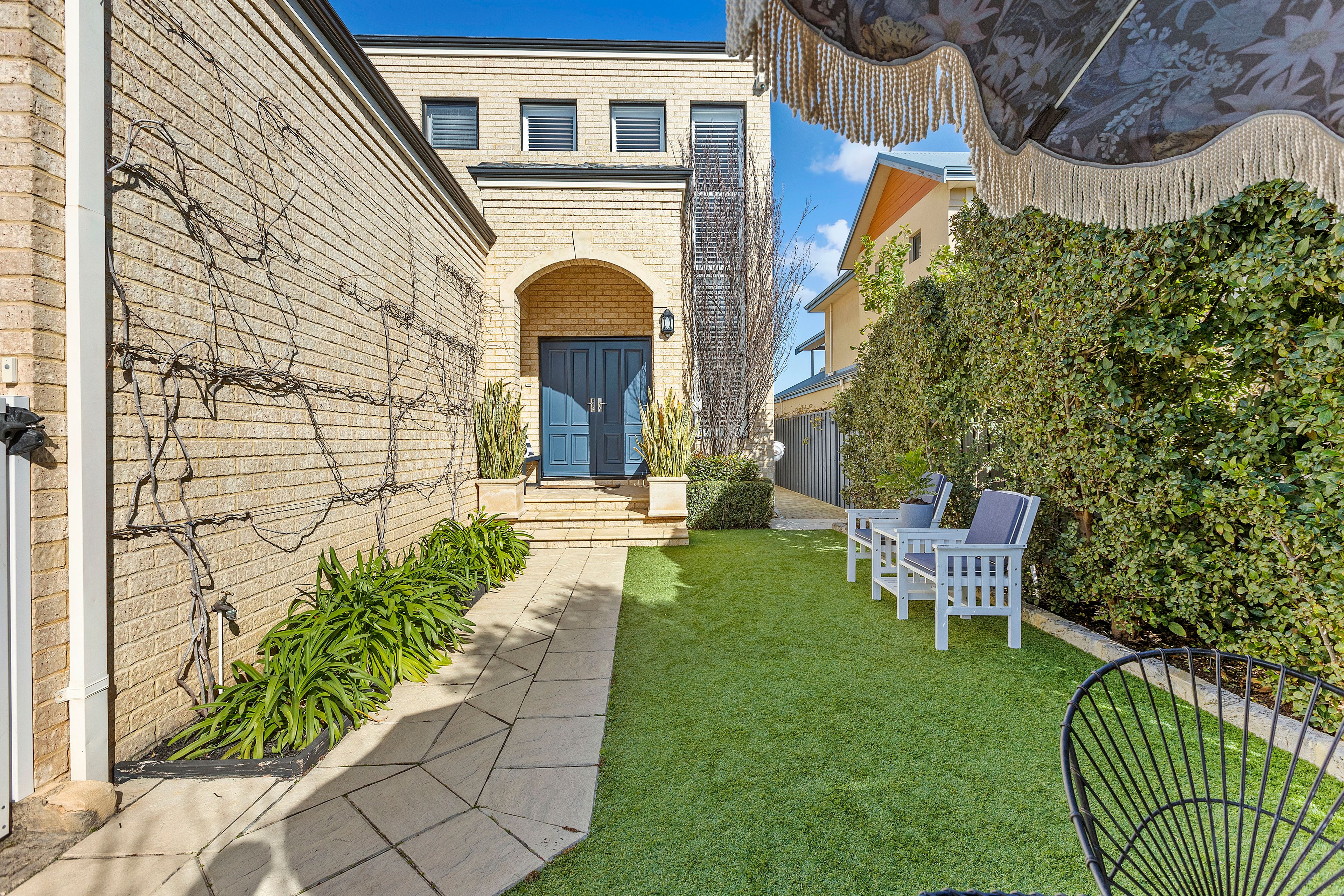 10 Chipperfield Court, Mosman Park, WA 6012