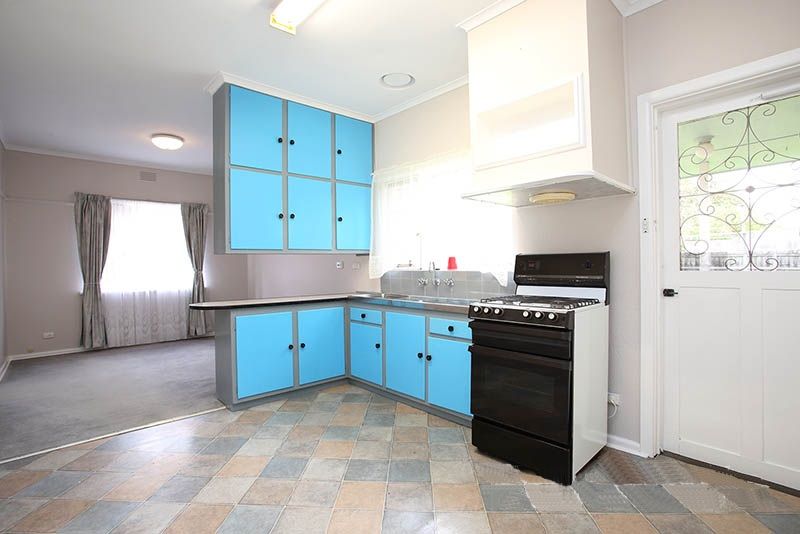 8 Royena Road, Moorabbin, VIC 3189