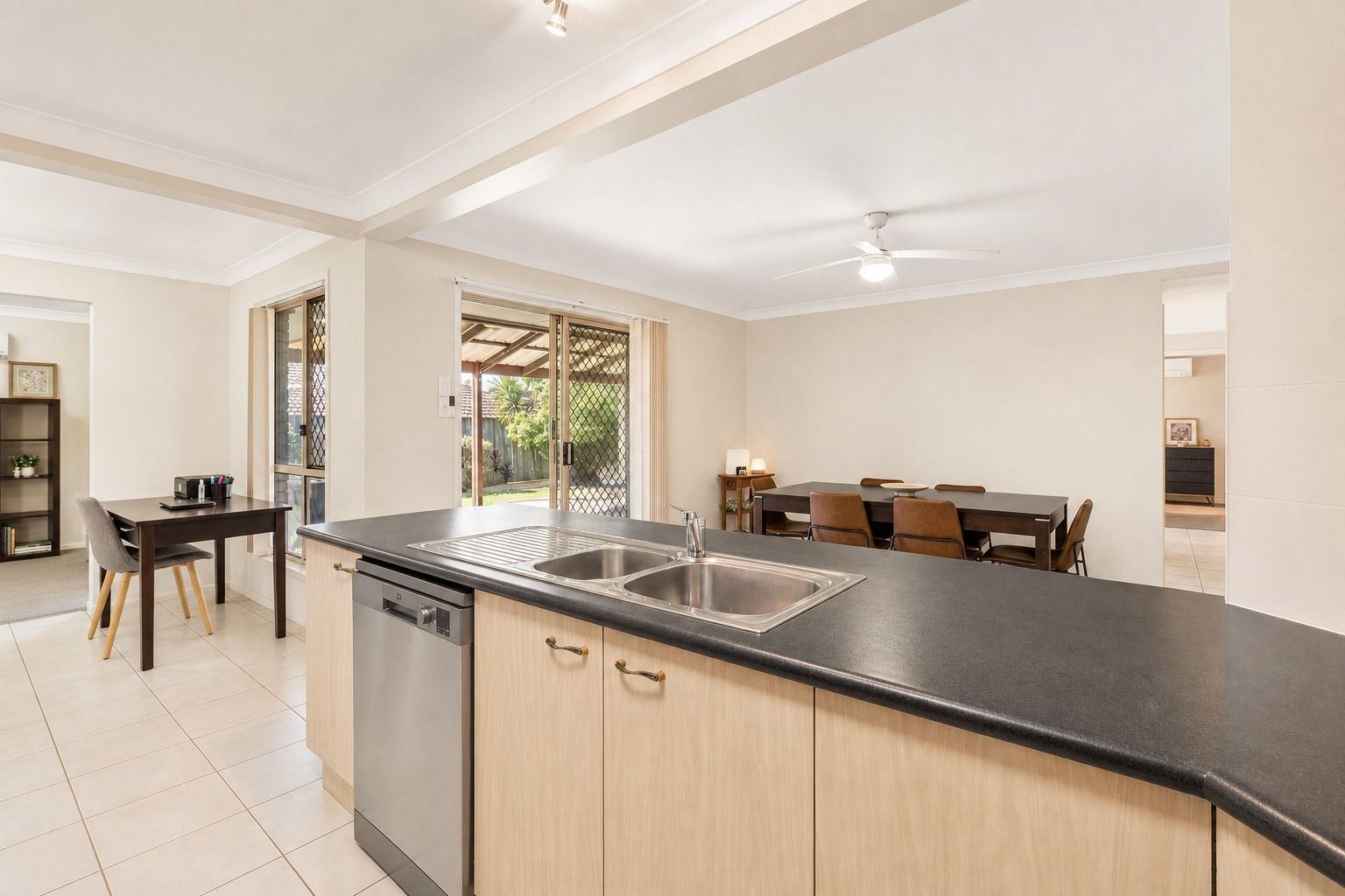 17 Glenlee Place — photo 6 of 16