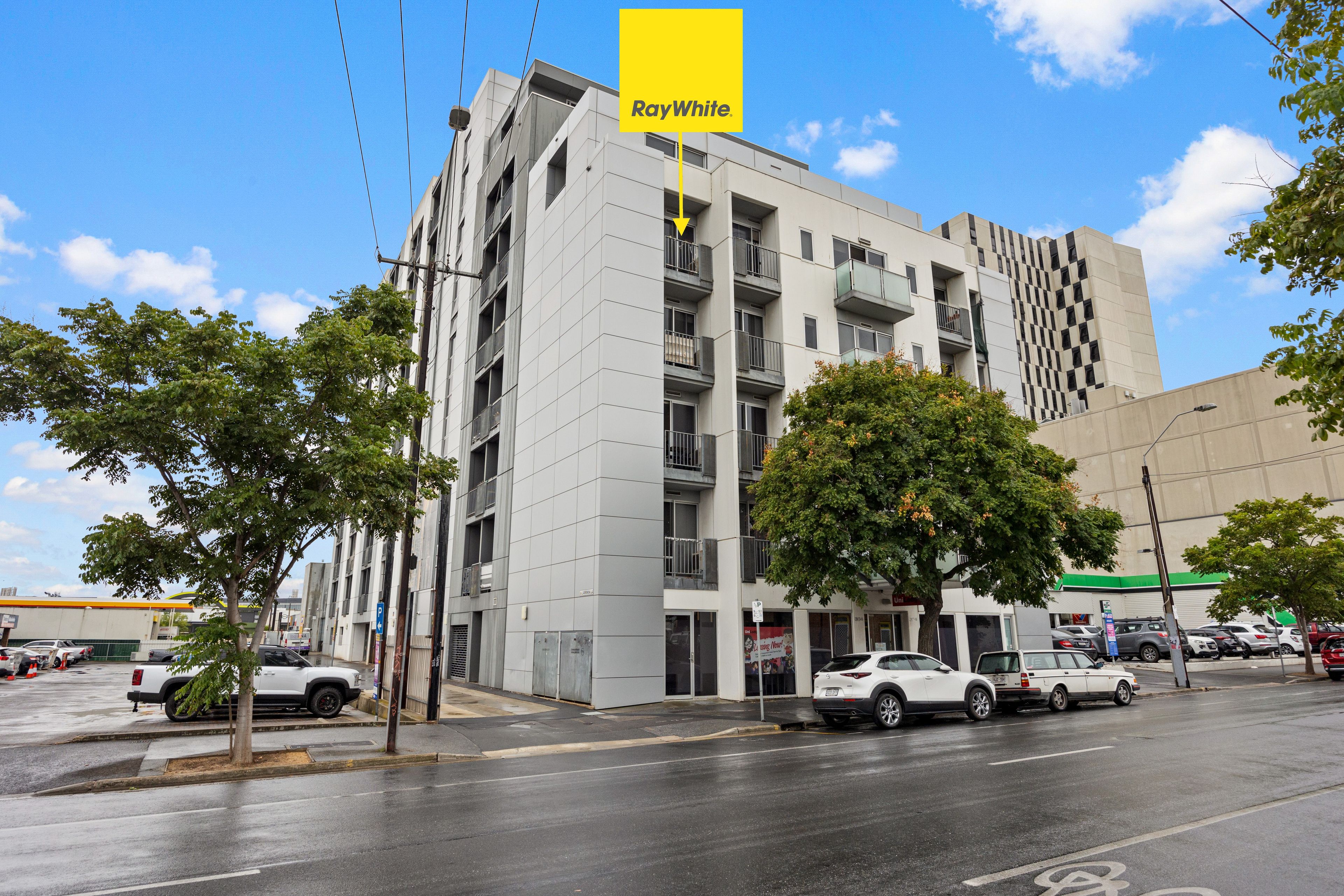 425/304 Waymouth Street — photo from Ray White Adelaide City