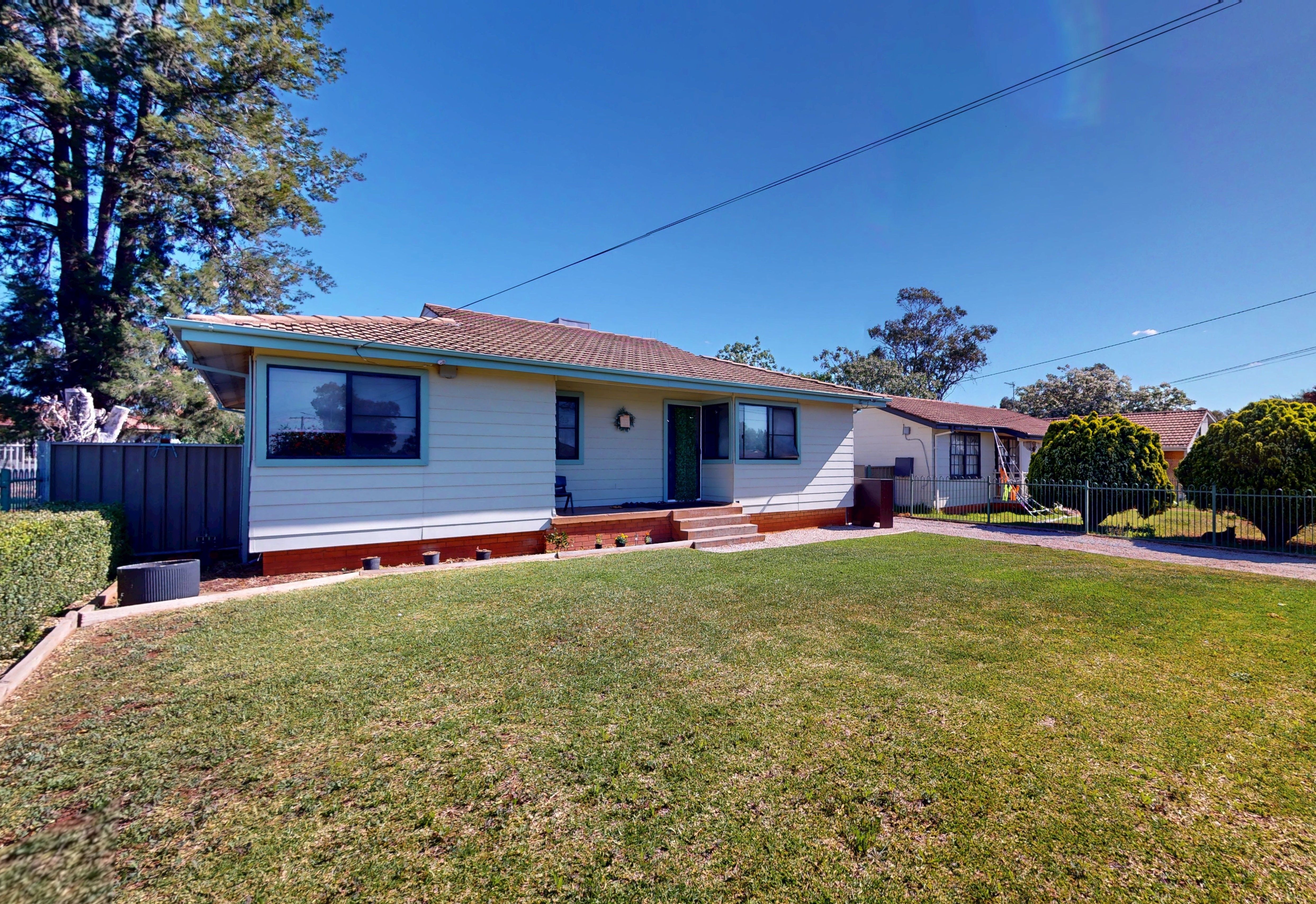 11 Houston Drive — photo from Ray White Dubbo