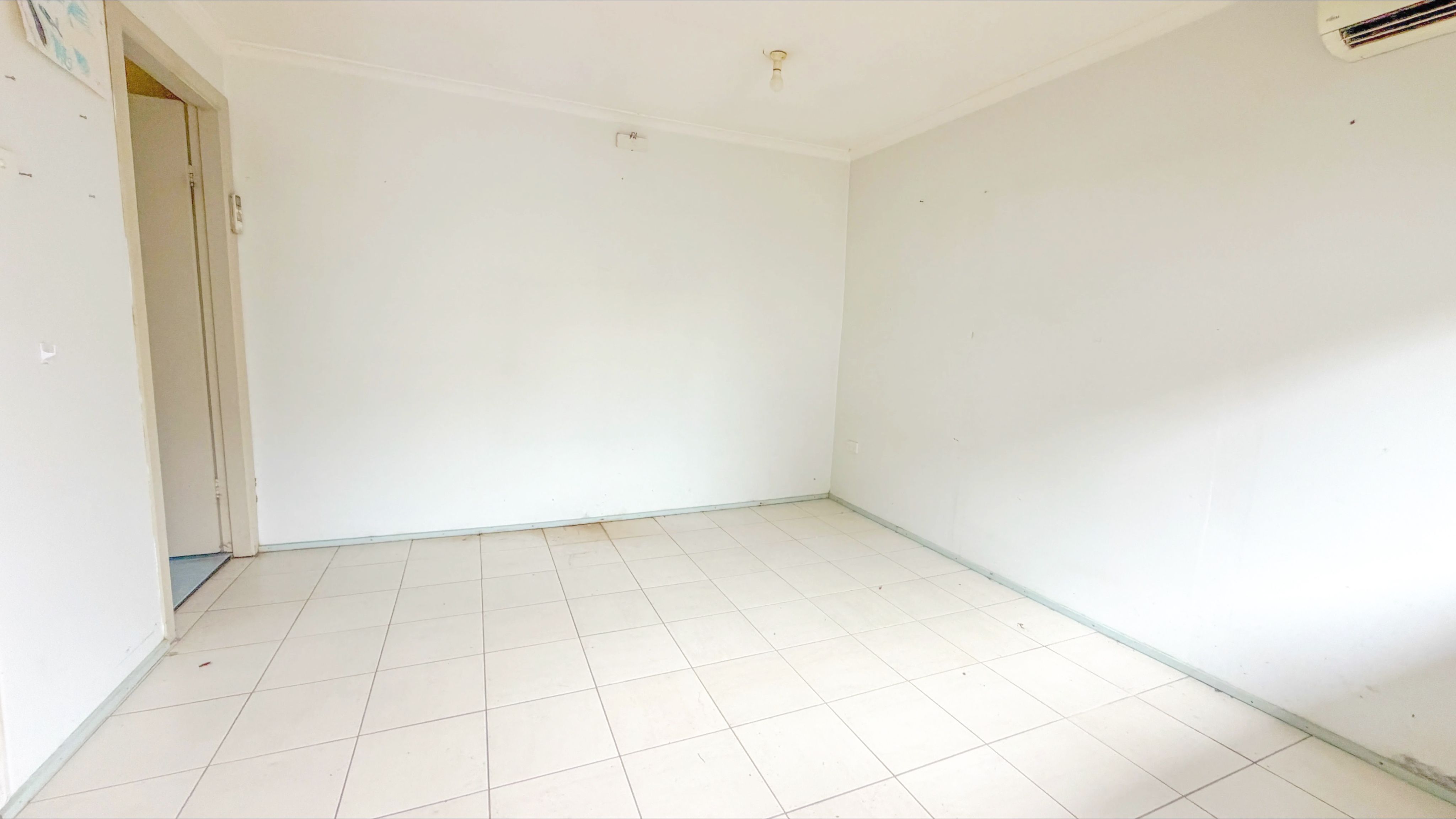 3 Canberra Street — photo 8 of 8