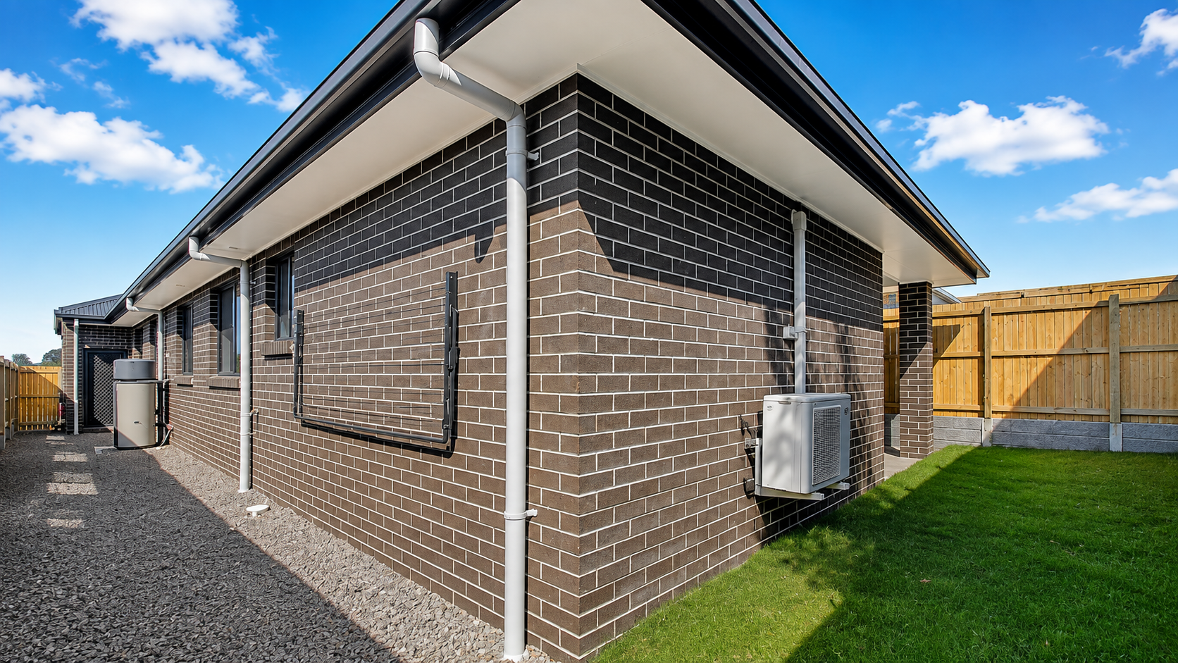 6 Gumtree Crescent — photo 12 of 13