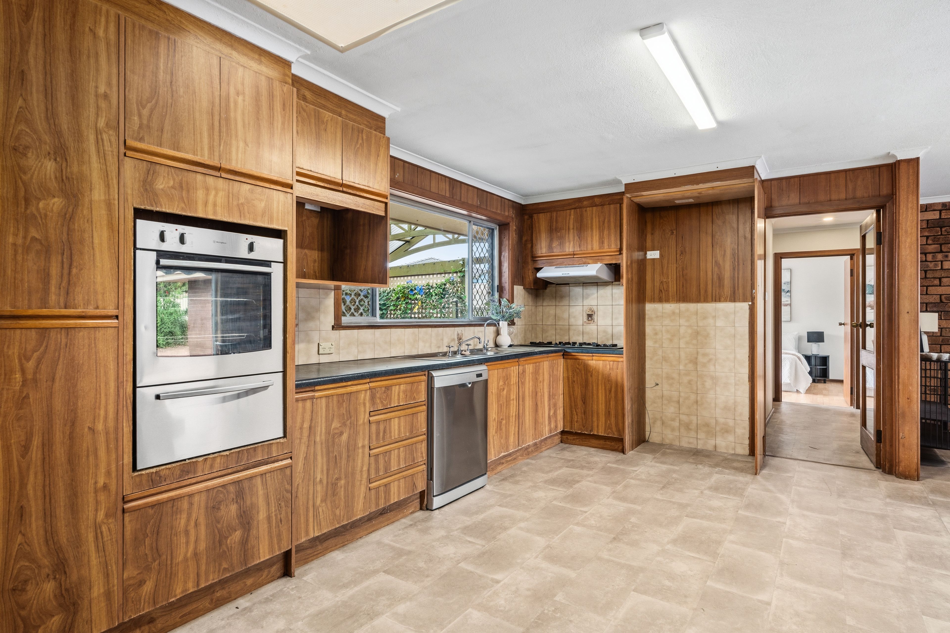 62 Young Street — photo 8 of 24