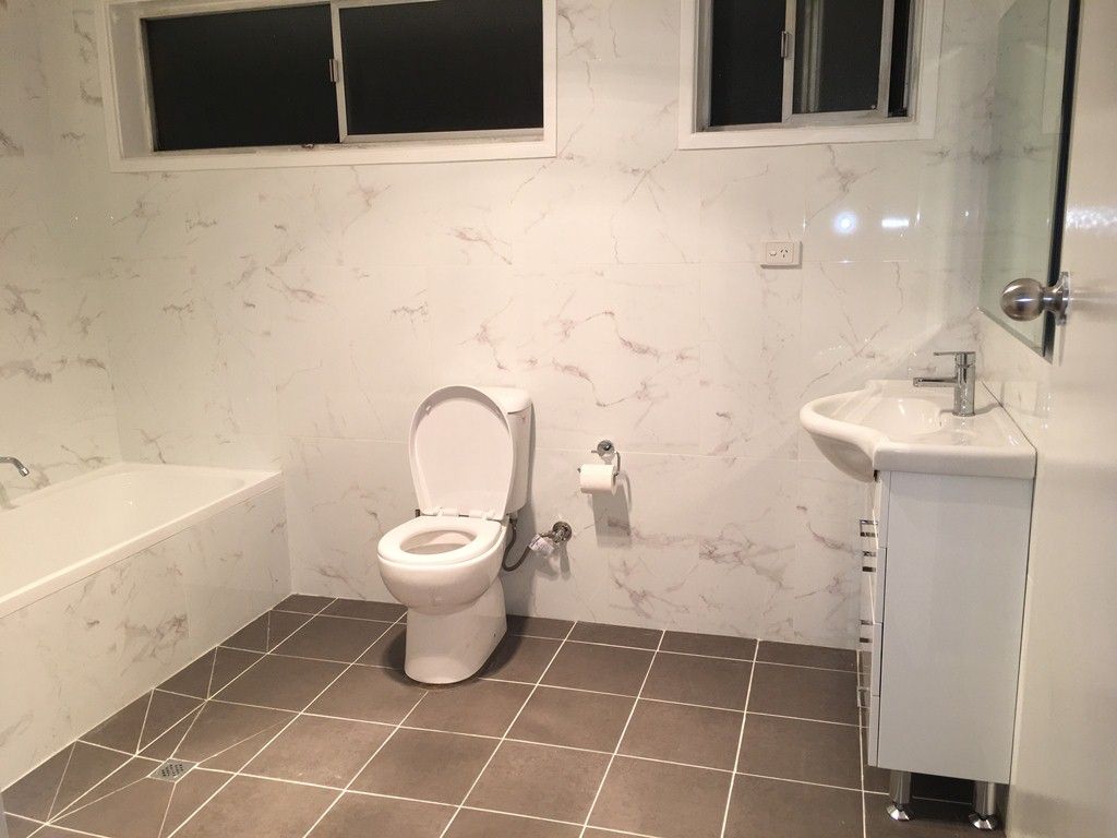 260 Metella Road — photo 8 of 8