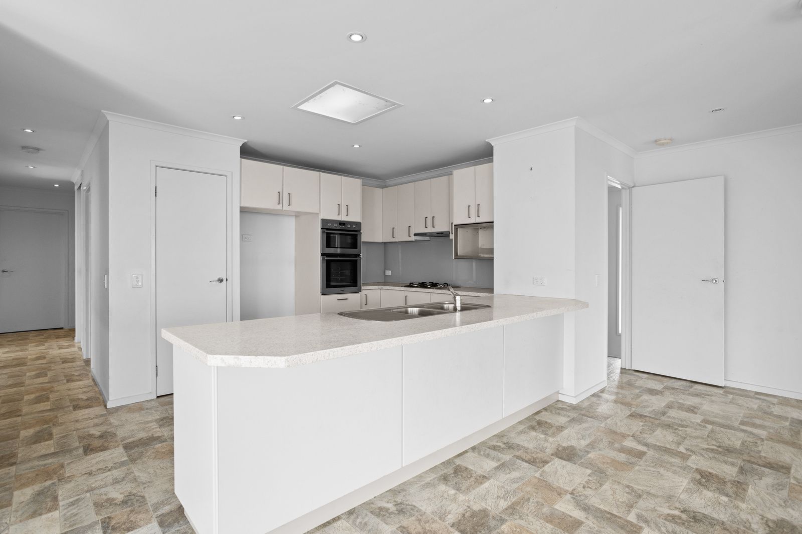 29 Outlook Road, McCrae, VIC 3938