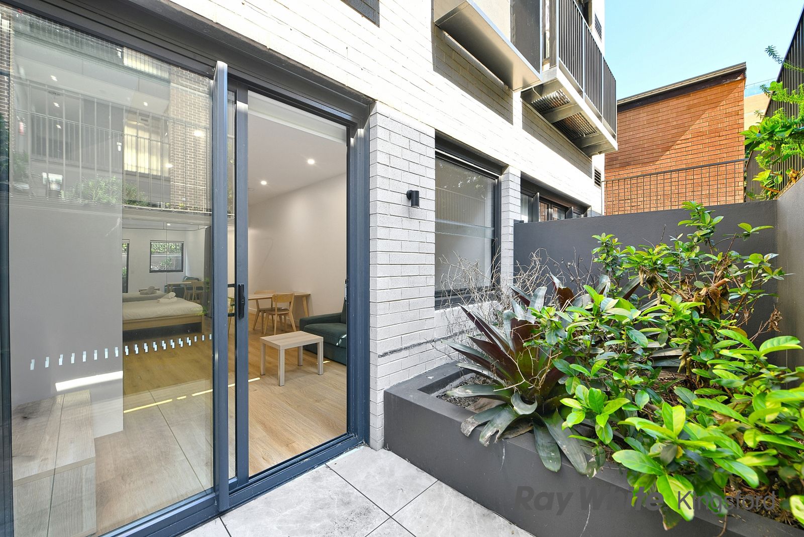 A104/22-28 Gardeners Road — photo 4 of 13