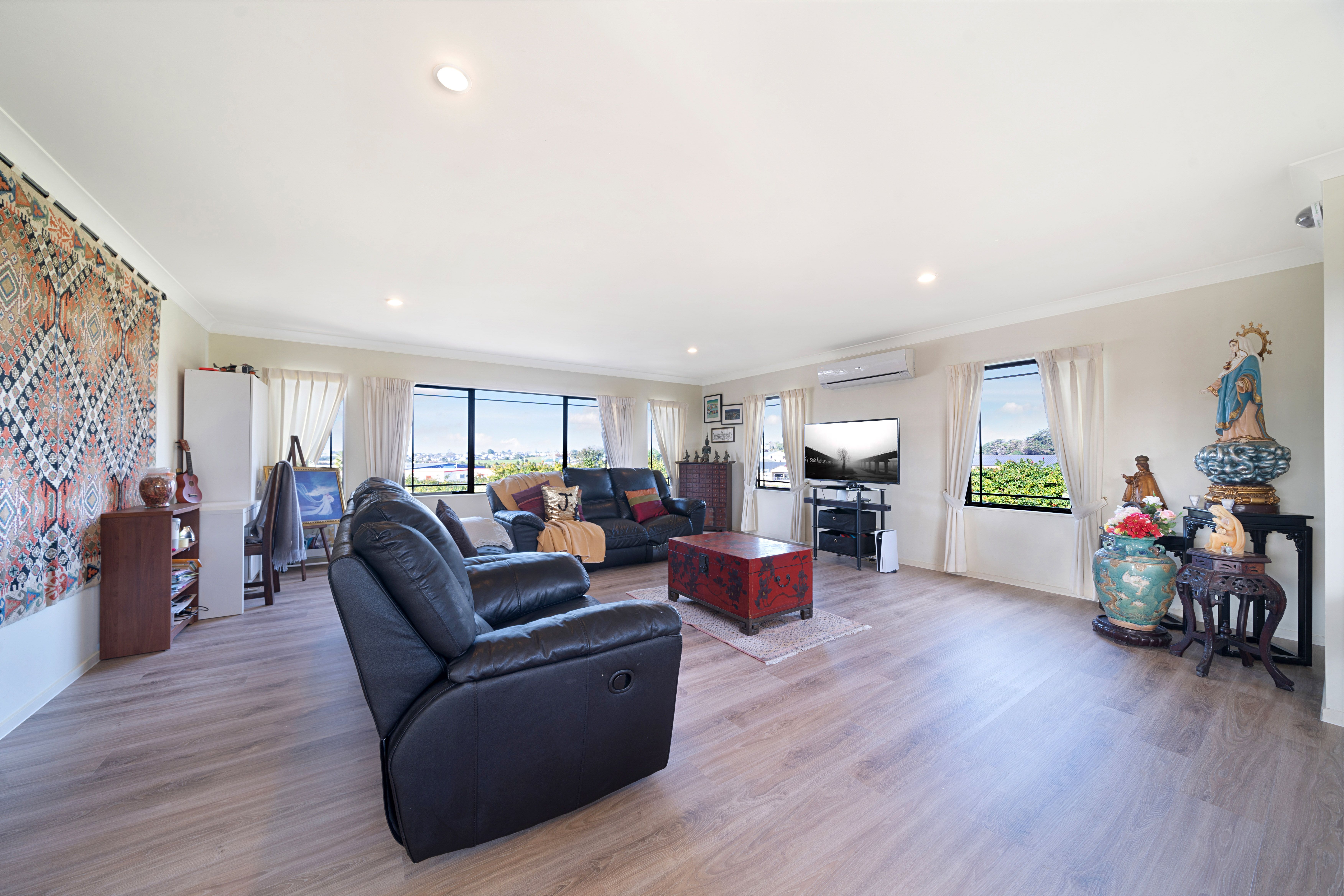 554 Don Buck Road, Westgate, Waitakere City