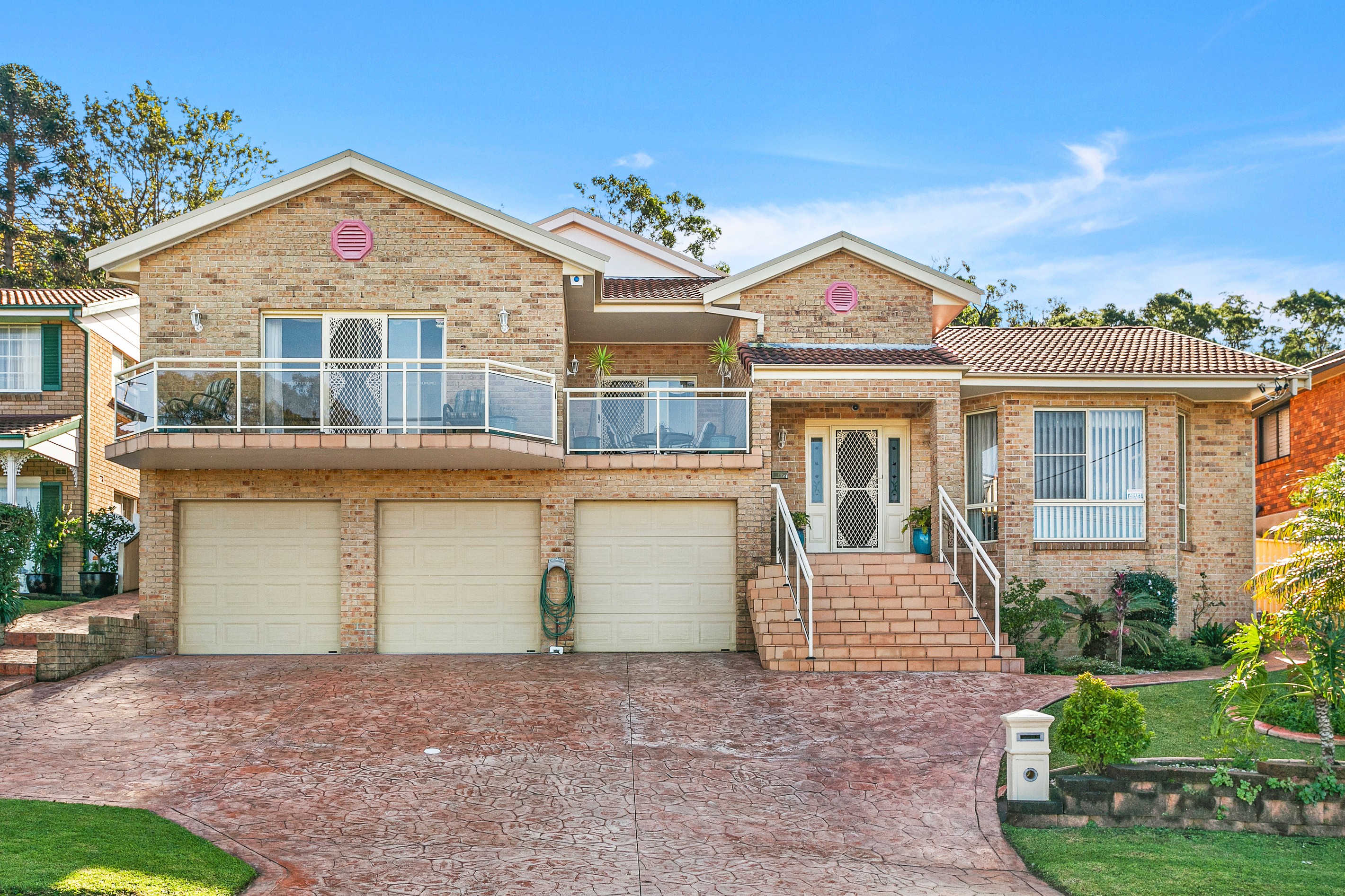18 Matthews Drive, Mount Warrigal, NSW 2528