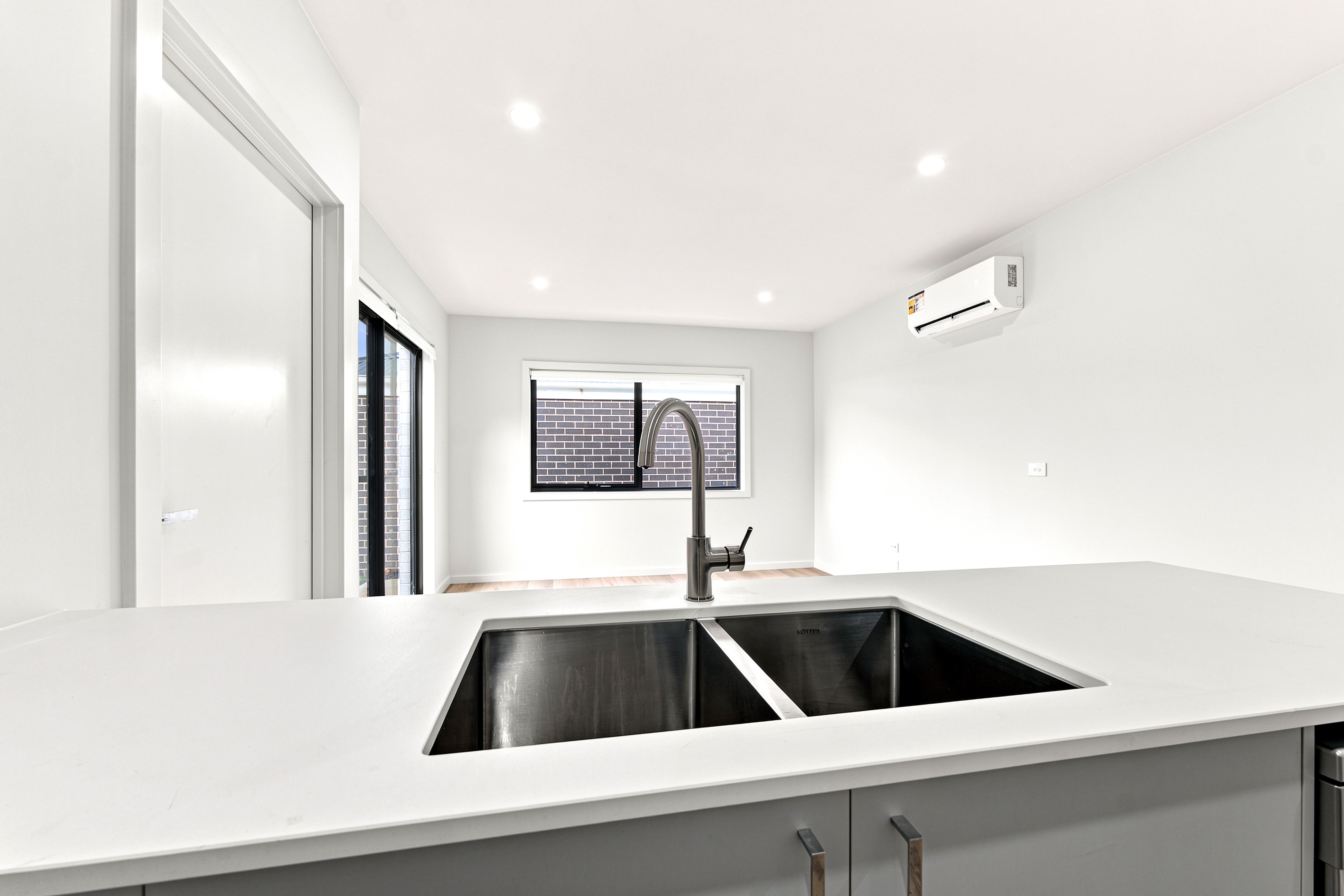 15 Laval Street — photo 5 of 15