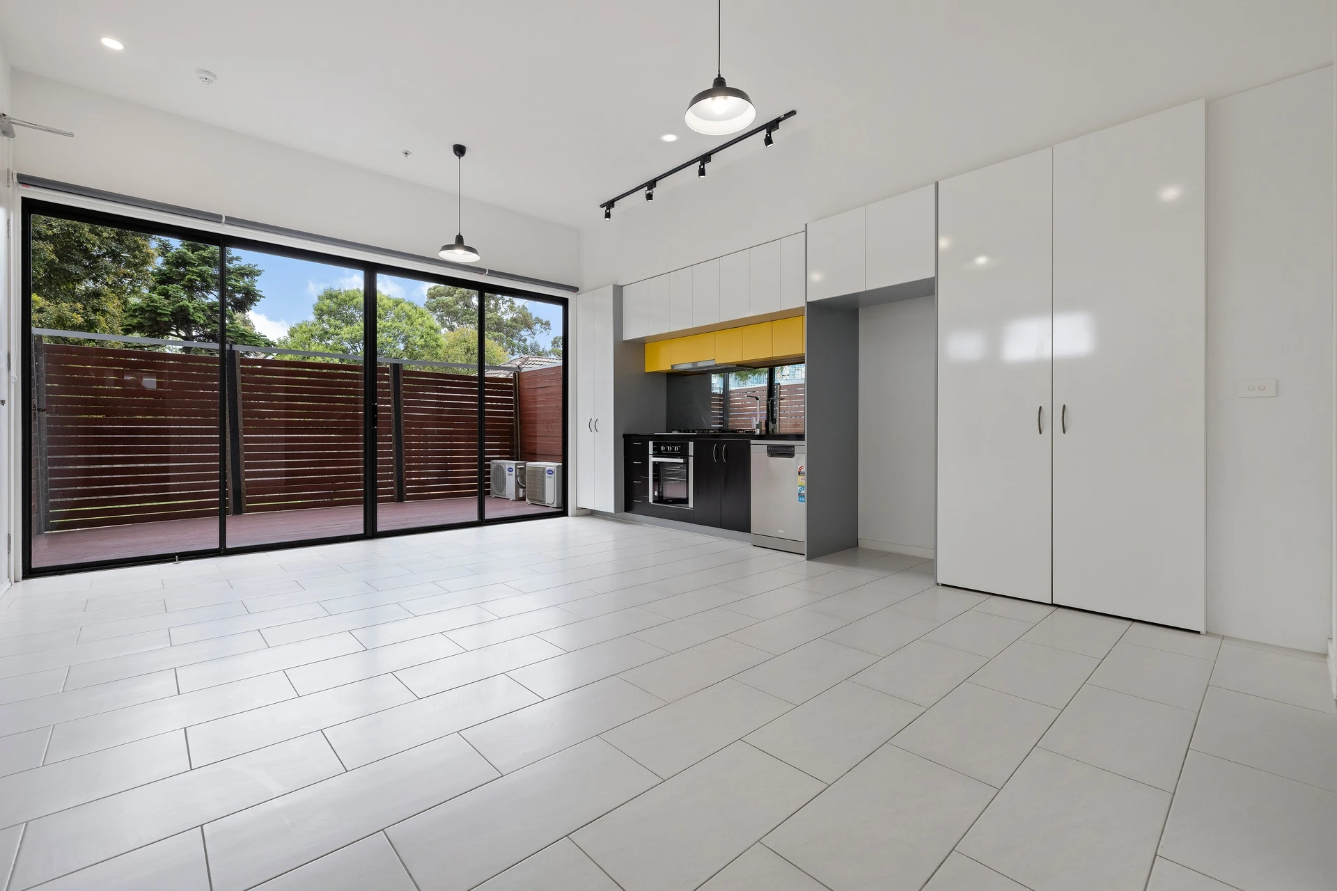 G01/18 Whitehorse Road, Blackburn, VIC 3130
