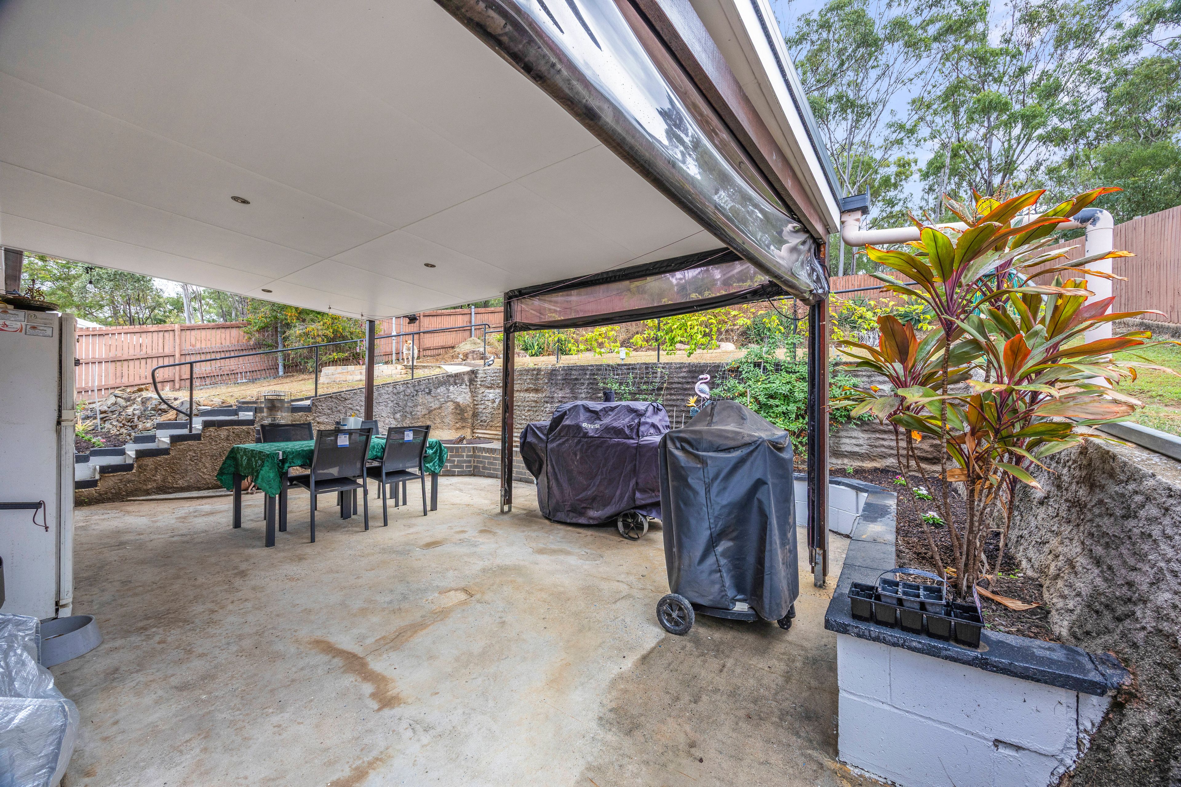 131 Dalrymple Drive, Toolooa, QLD 4680