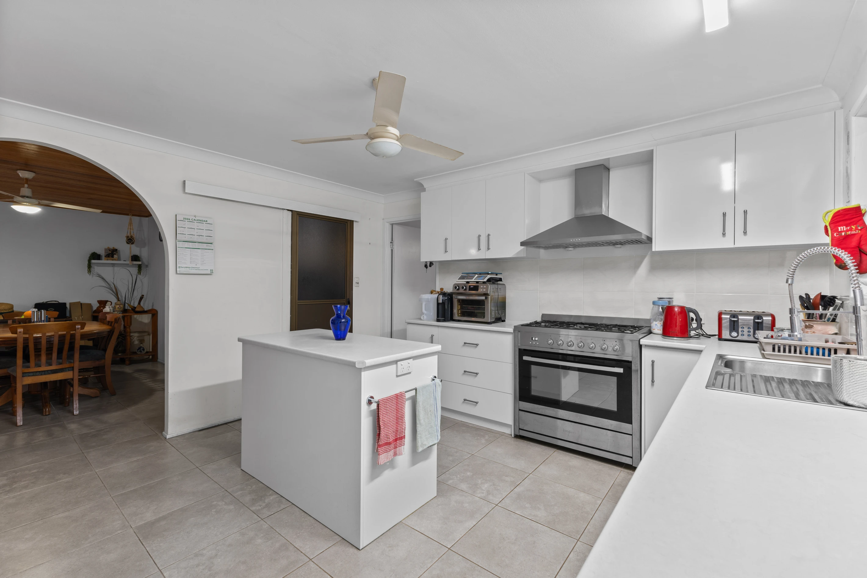 17 Robb Street, Oakey, QLD 4401