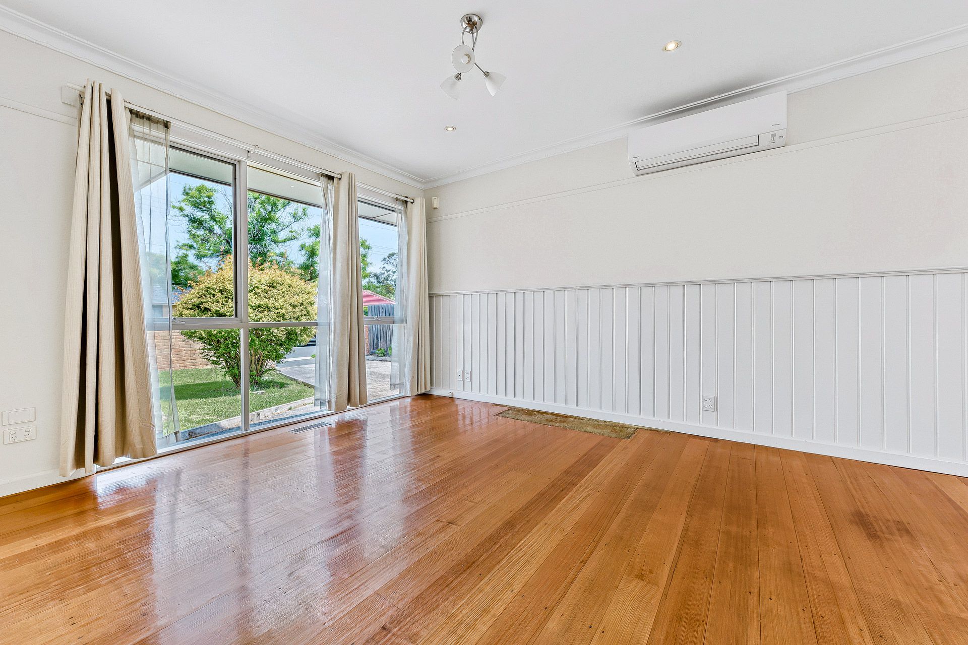 37 Studley Street — photo 3 of 20