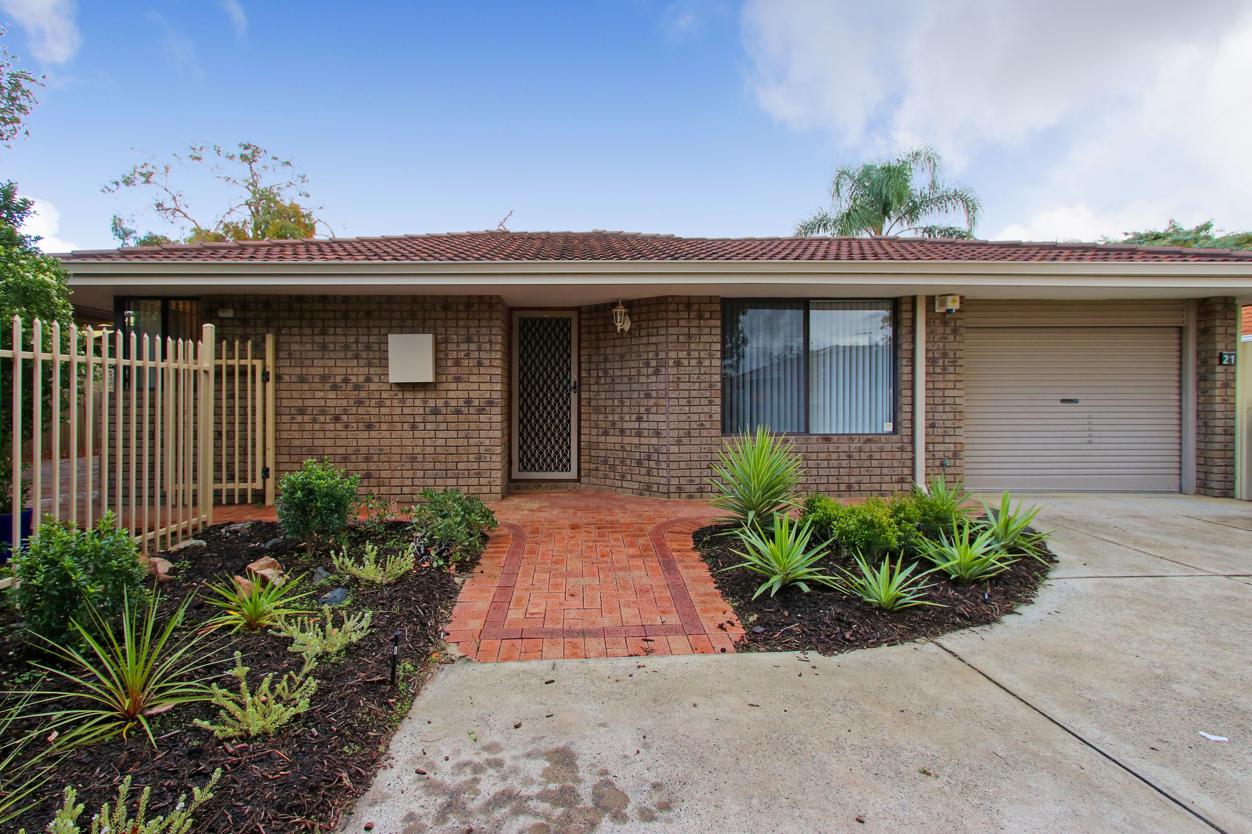21 Rosmead Avenue, Beechboro, WA 6063