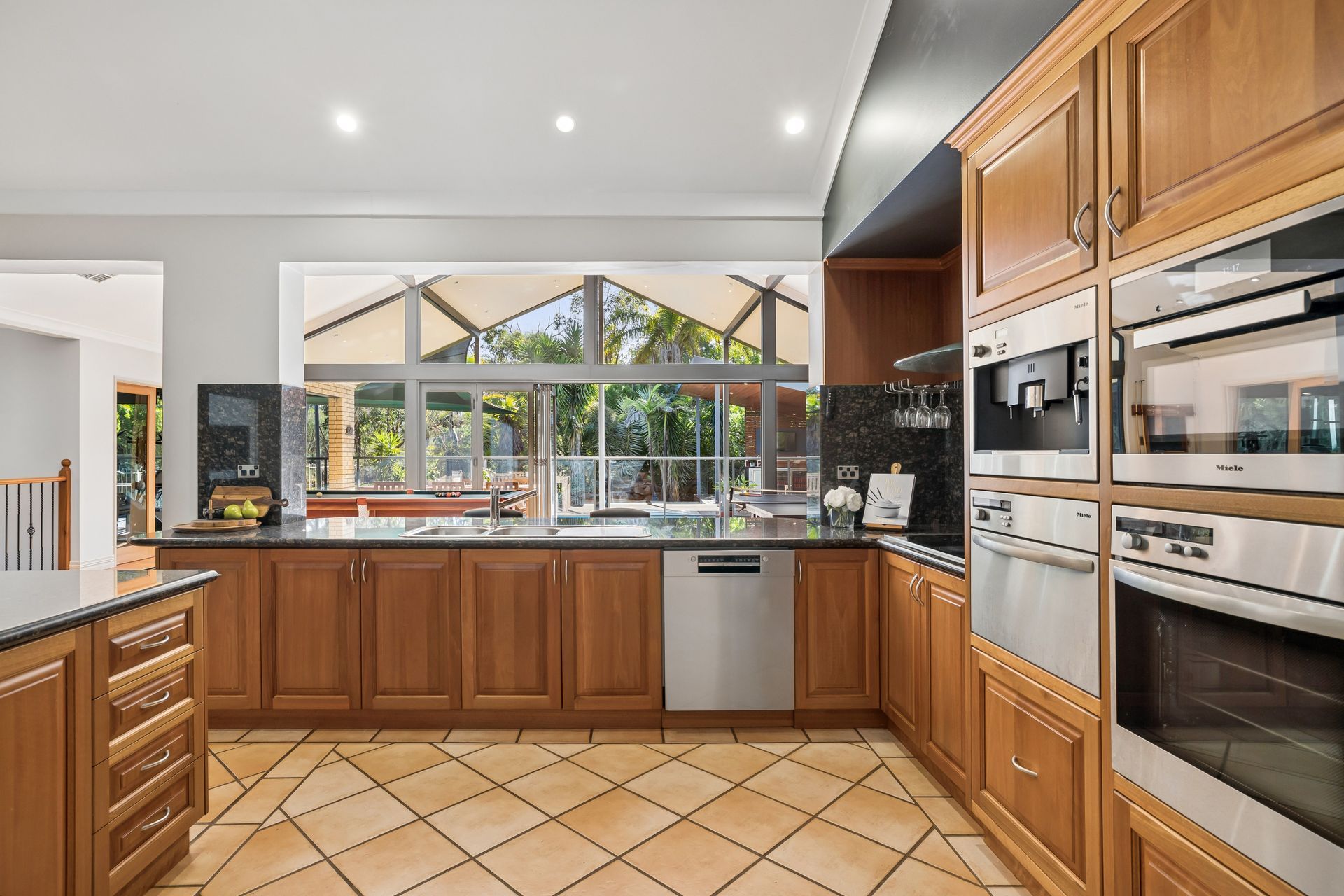 15 Wolfe Road — photo 11 of 30