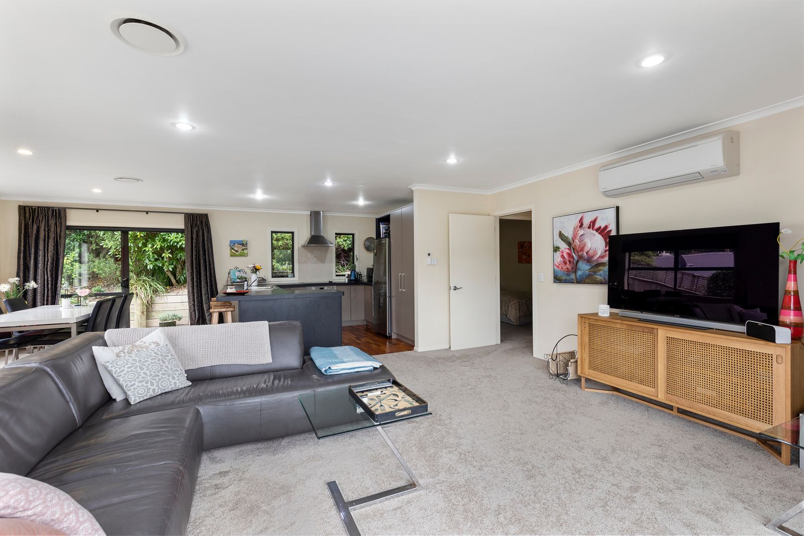 2/5 Montgomery Street, Stokes Valley, Lower Hutt City