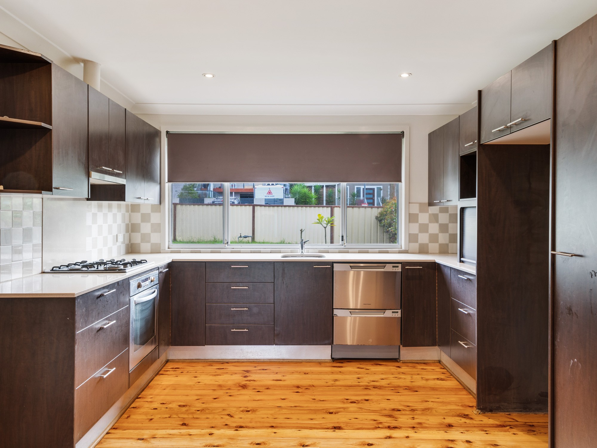 34 Albatross Road, Berkeley Vale, NSW 2261