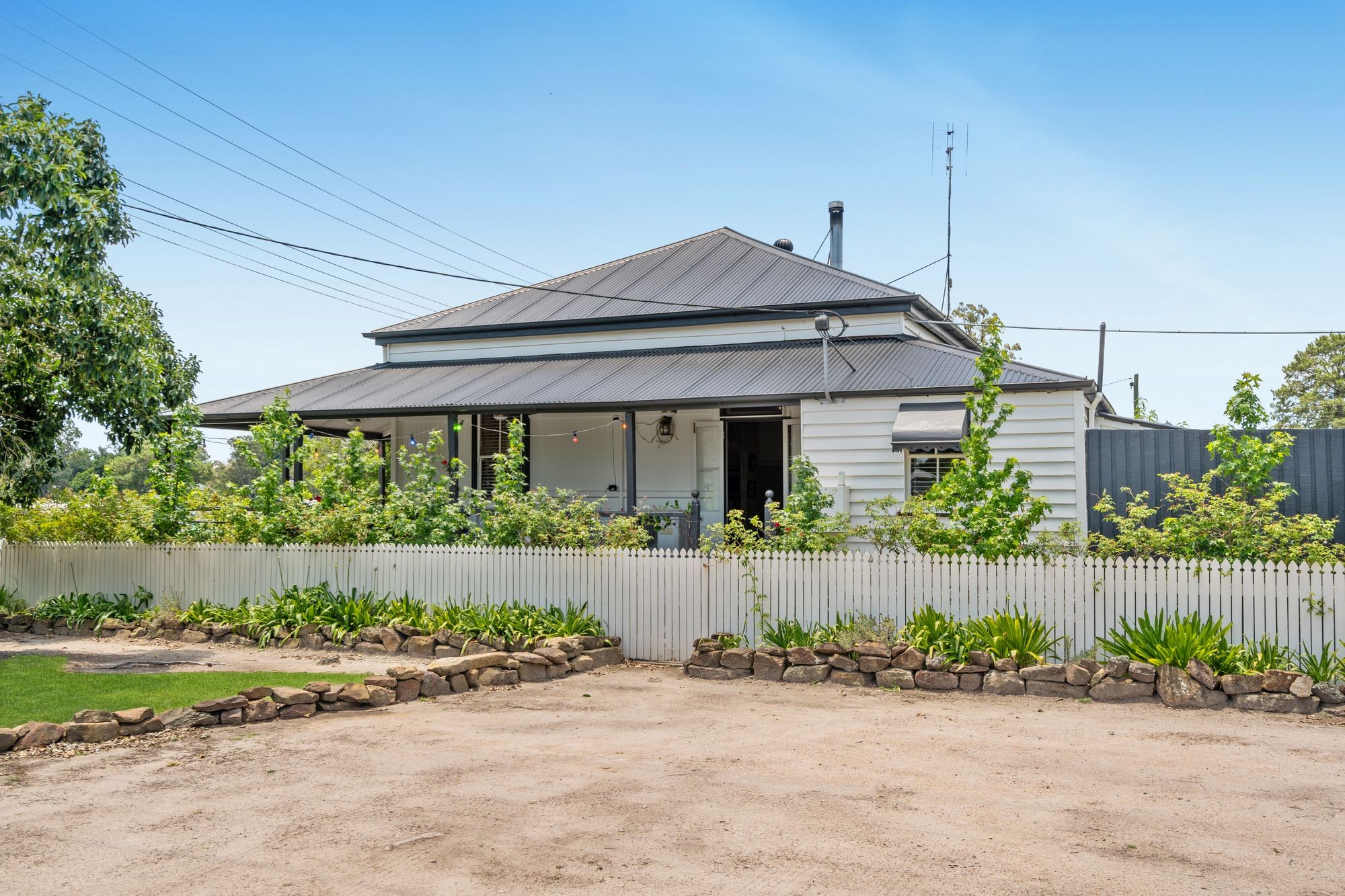 1 Bell Street, D'aguilar, QLD 4514