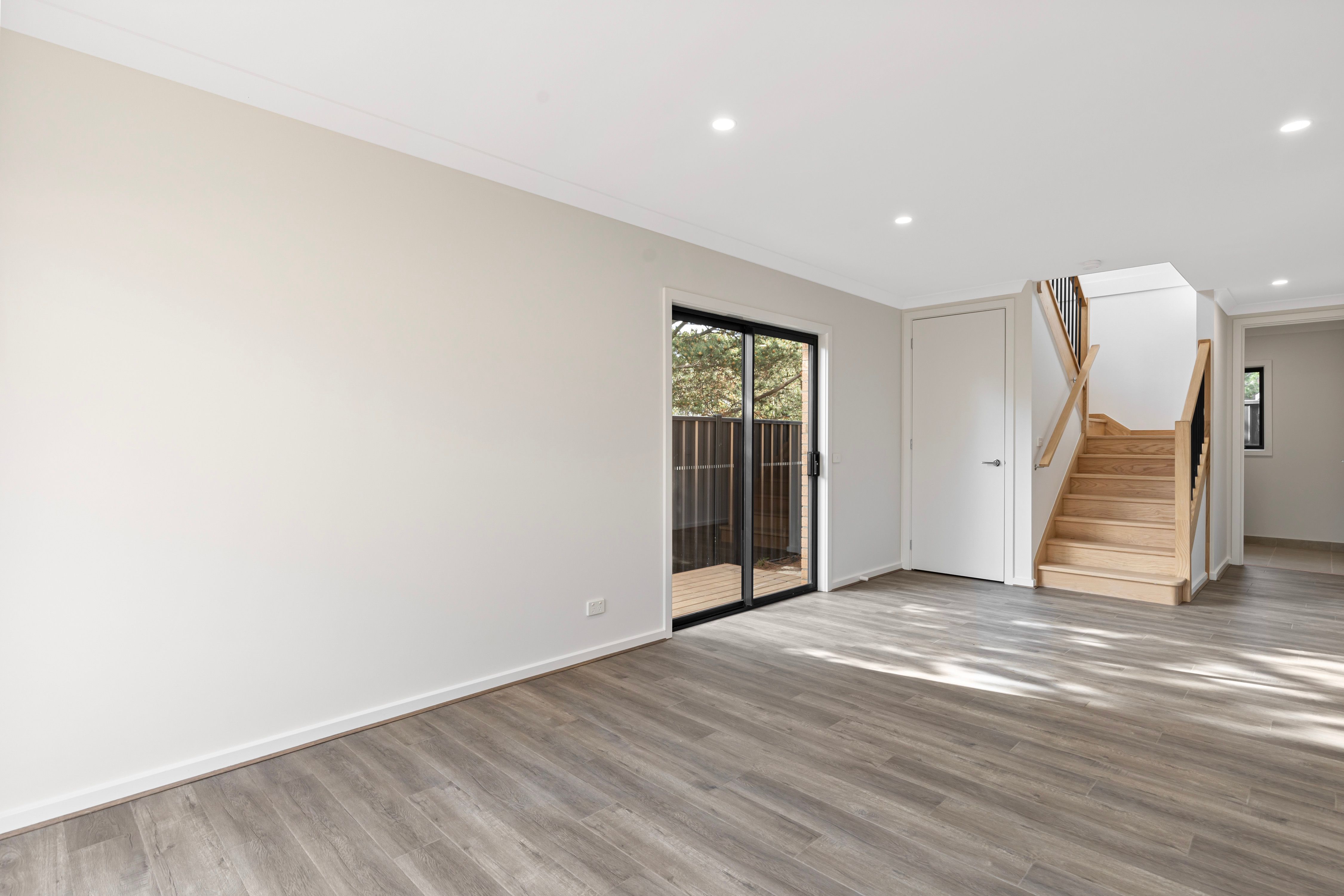 26 Retreat Crescent — photo 12 of 19
