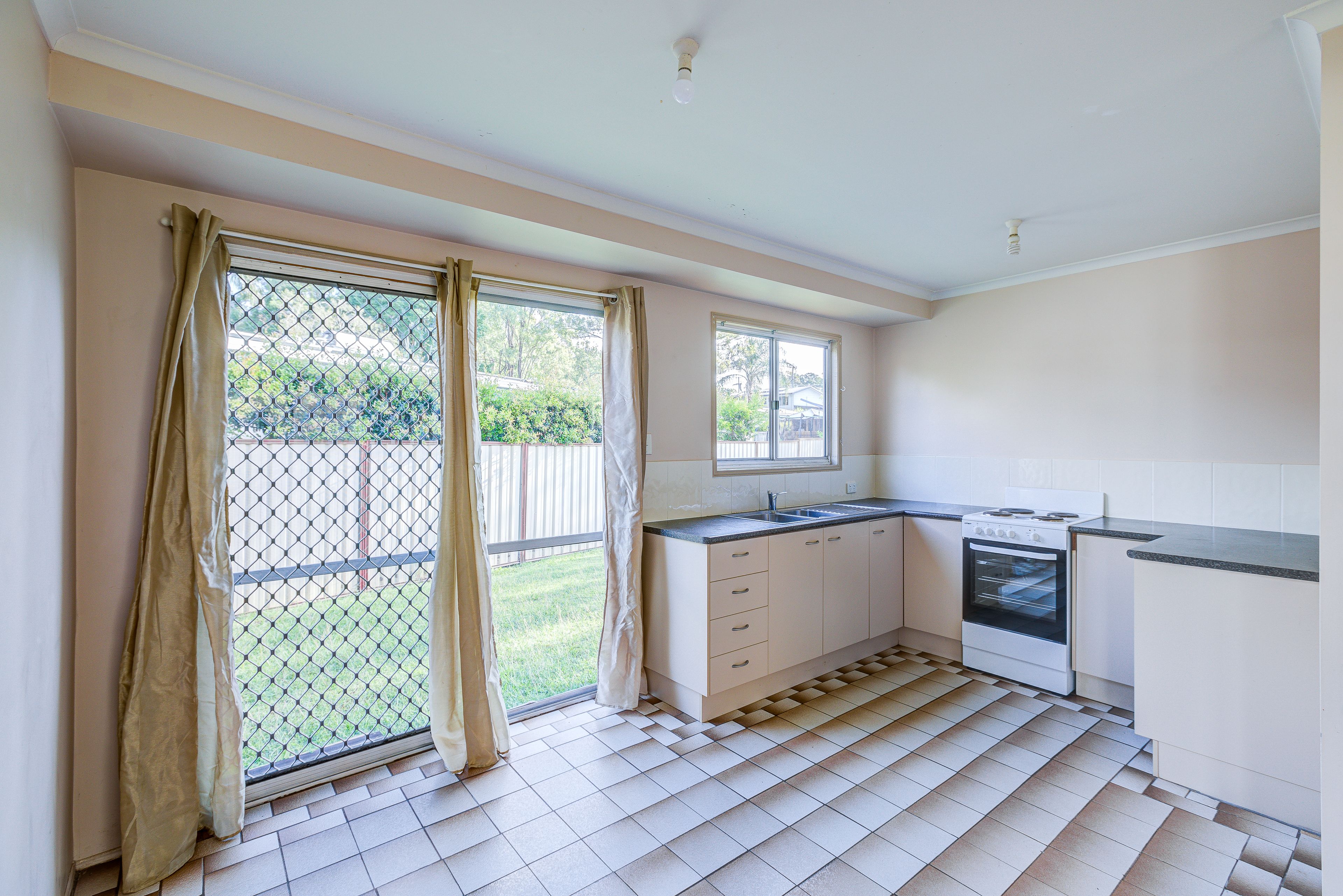 15 Angela Street, Boronia Heights, QLD 4124