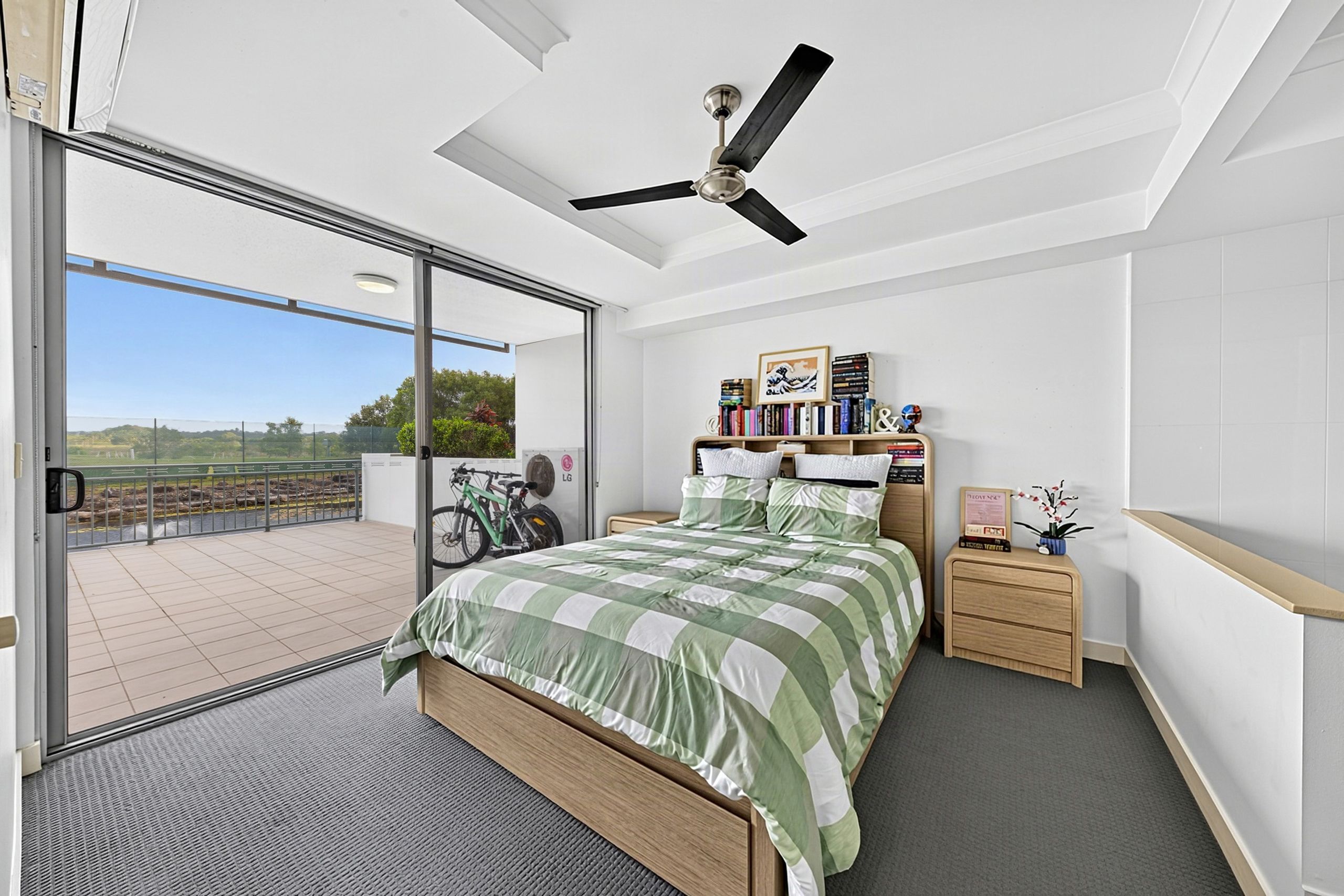2105/1A Mungar Street — photo 7 of 12