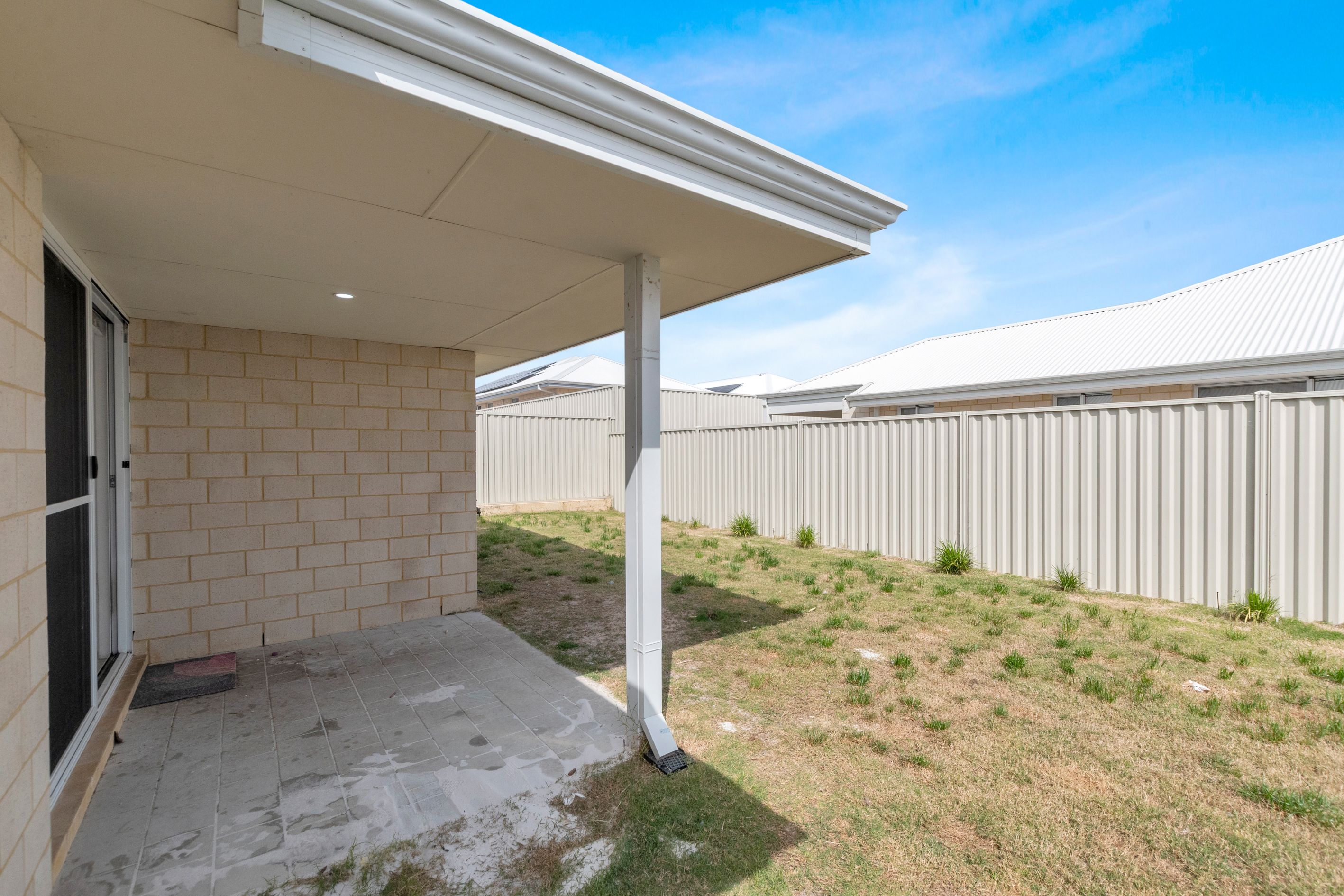 33 Golden Bay Drive — photo 17 of 18