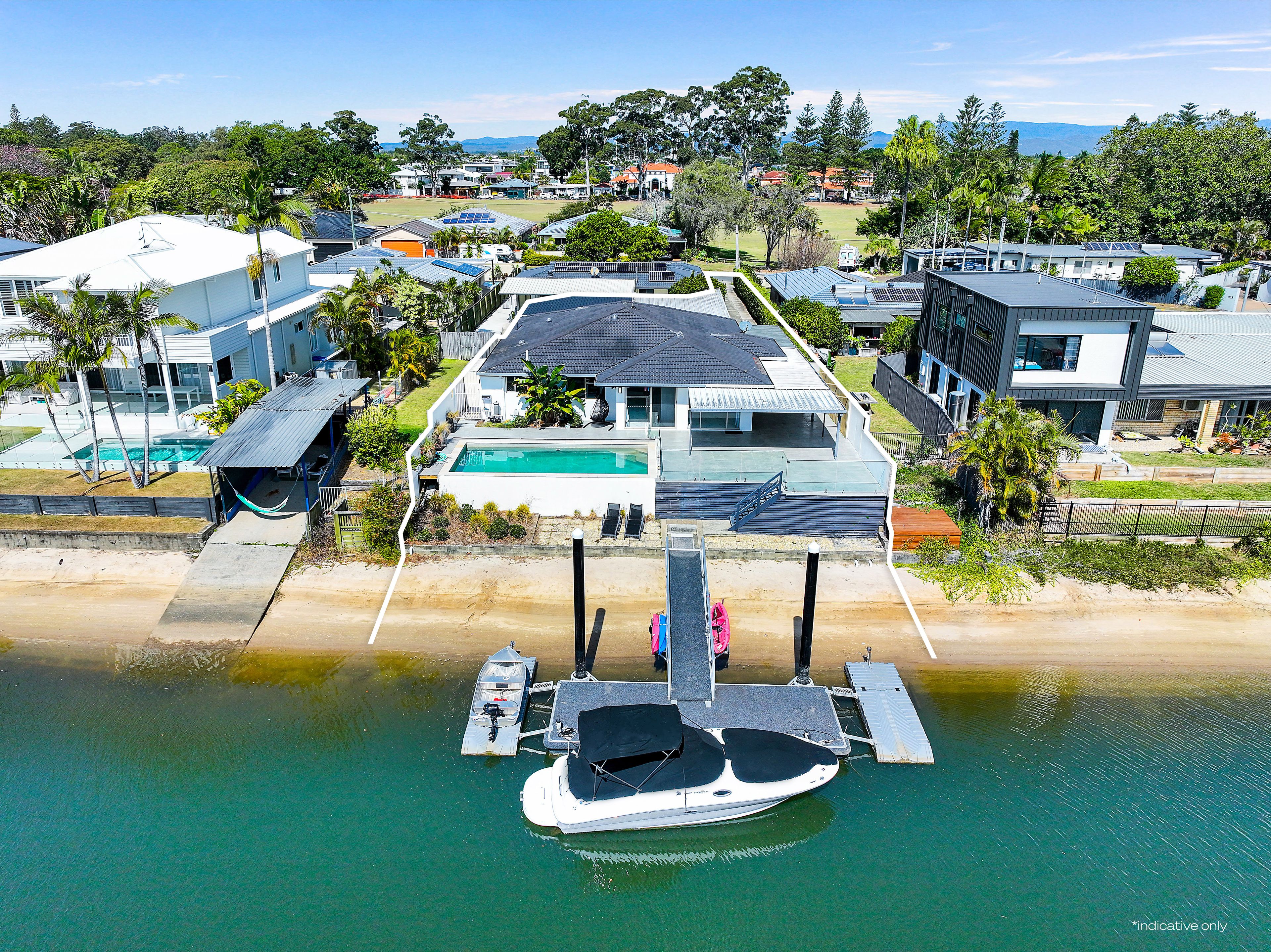 69 Kalimna Drive, Broadbeach Waters QLD 4218