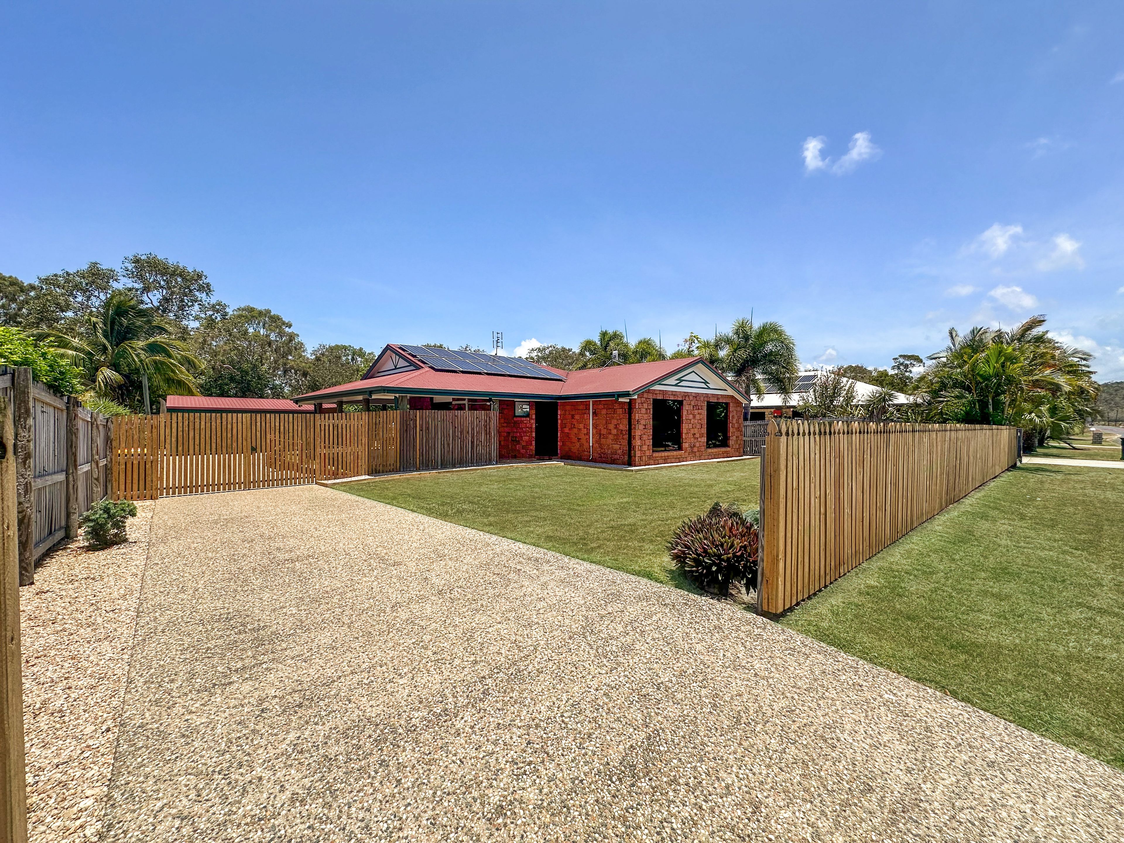 57 Campwin Beach Road, Campwin Beach, QLD 4737
