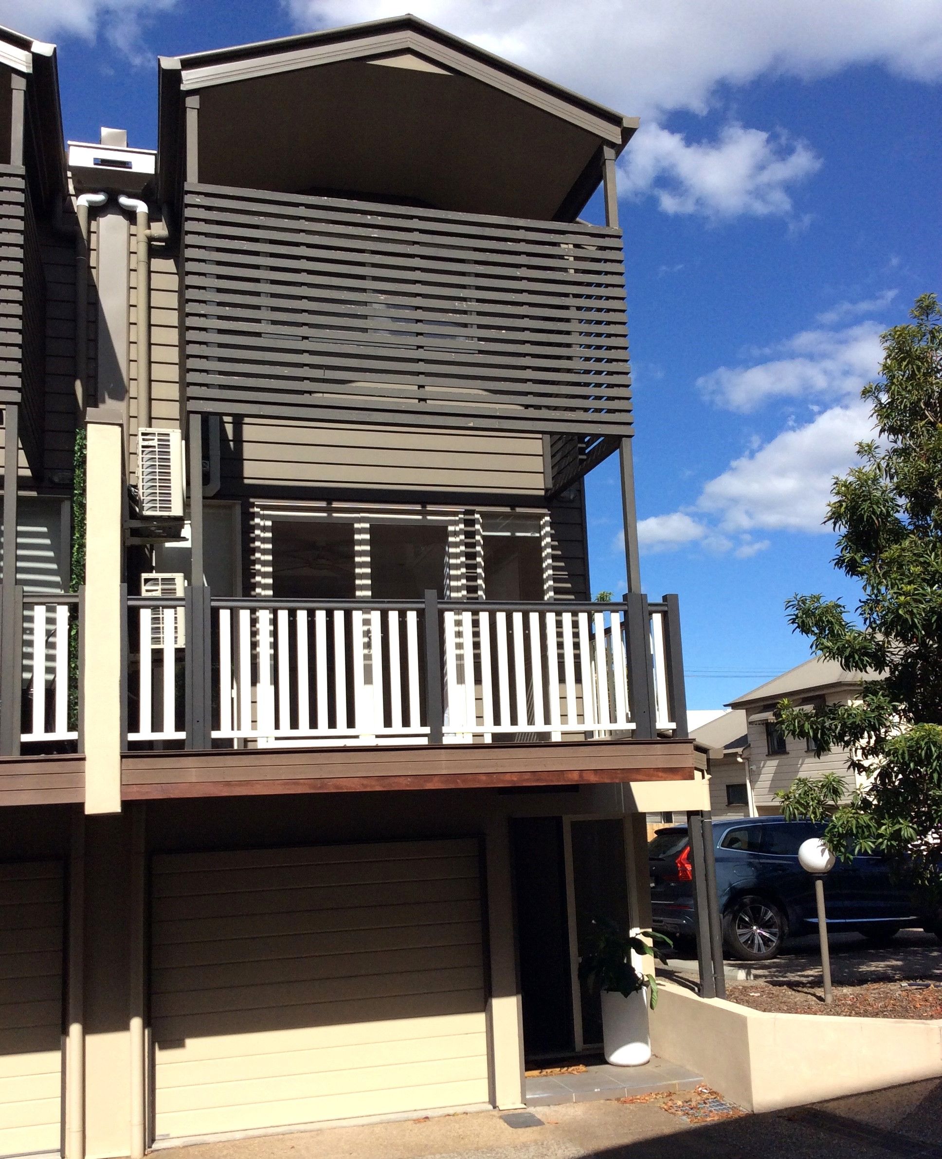 23 Elliott Street, Kangaroo Point QLD 4169