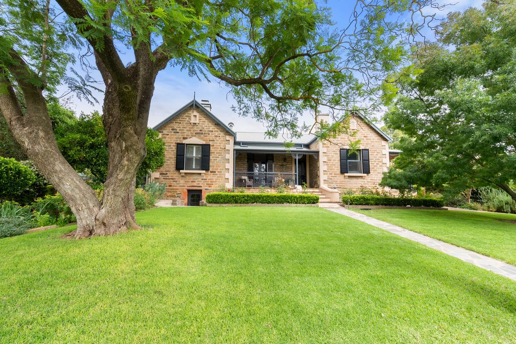46 Albert Street, Clare SA 5453