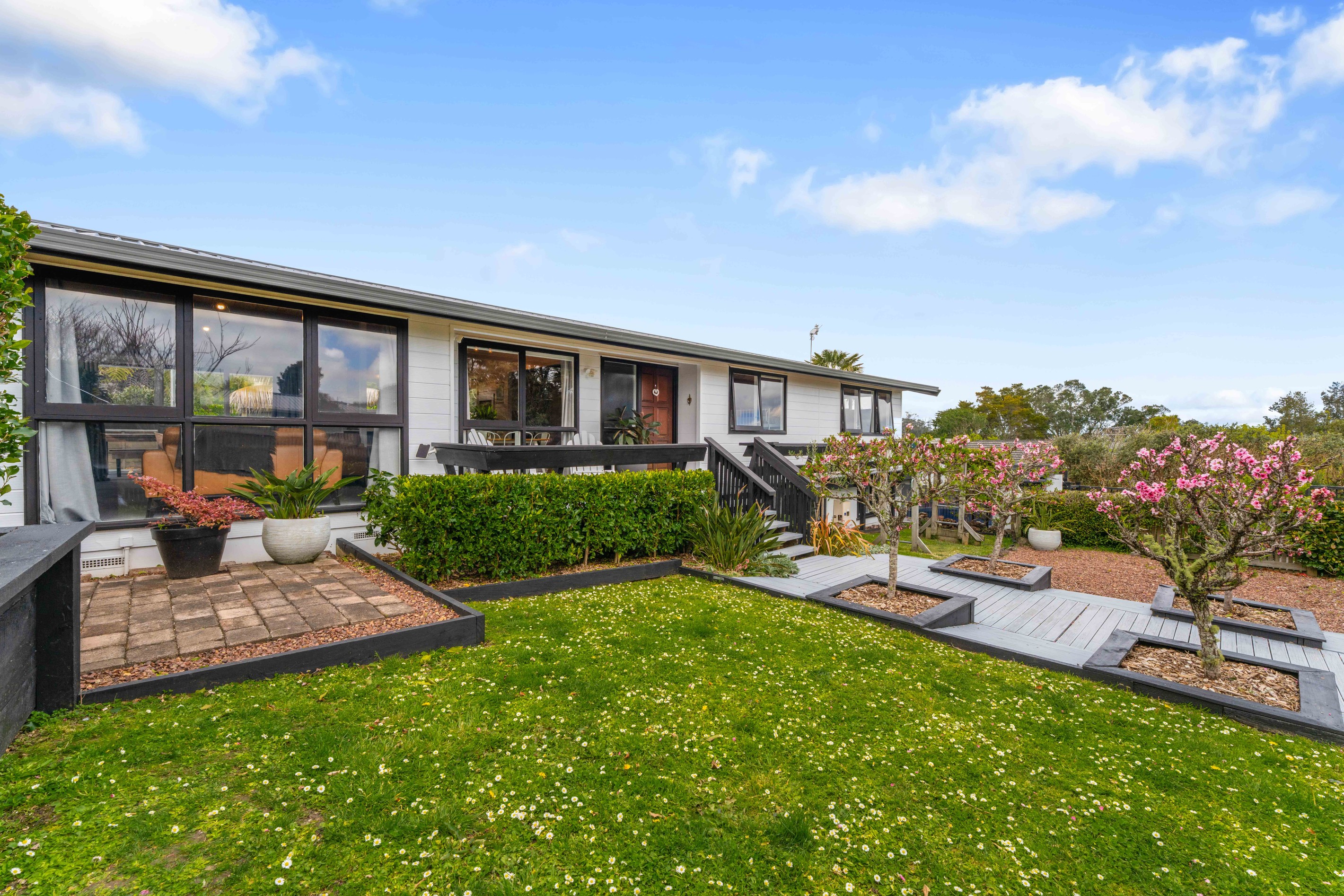 2 Valkyria Place, Beach Haven, North Shore City