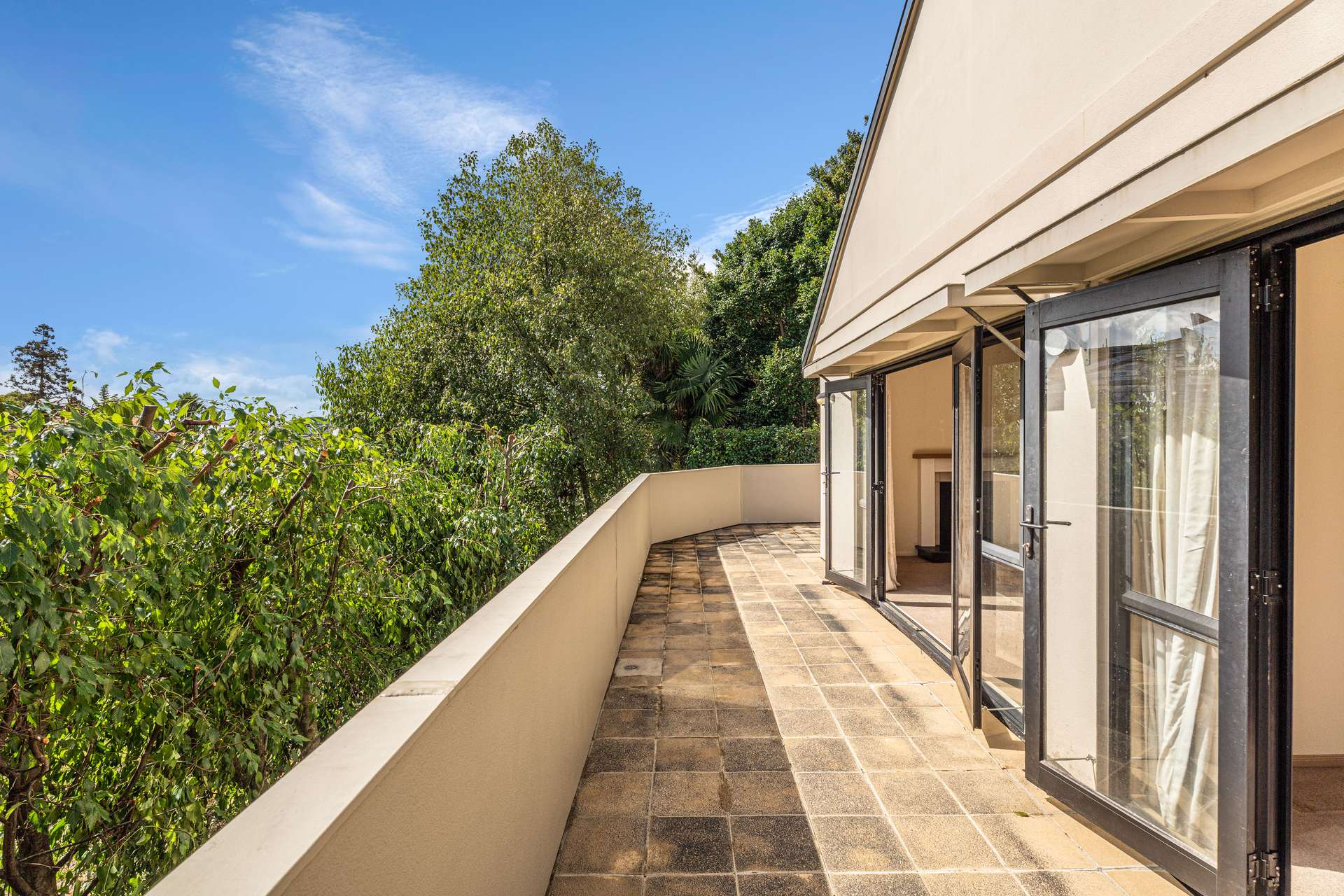 16b Abbotts Way photo 19