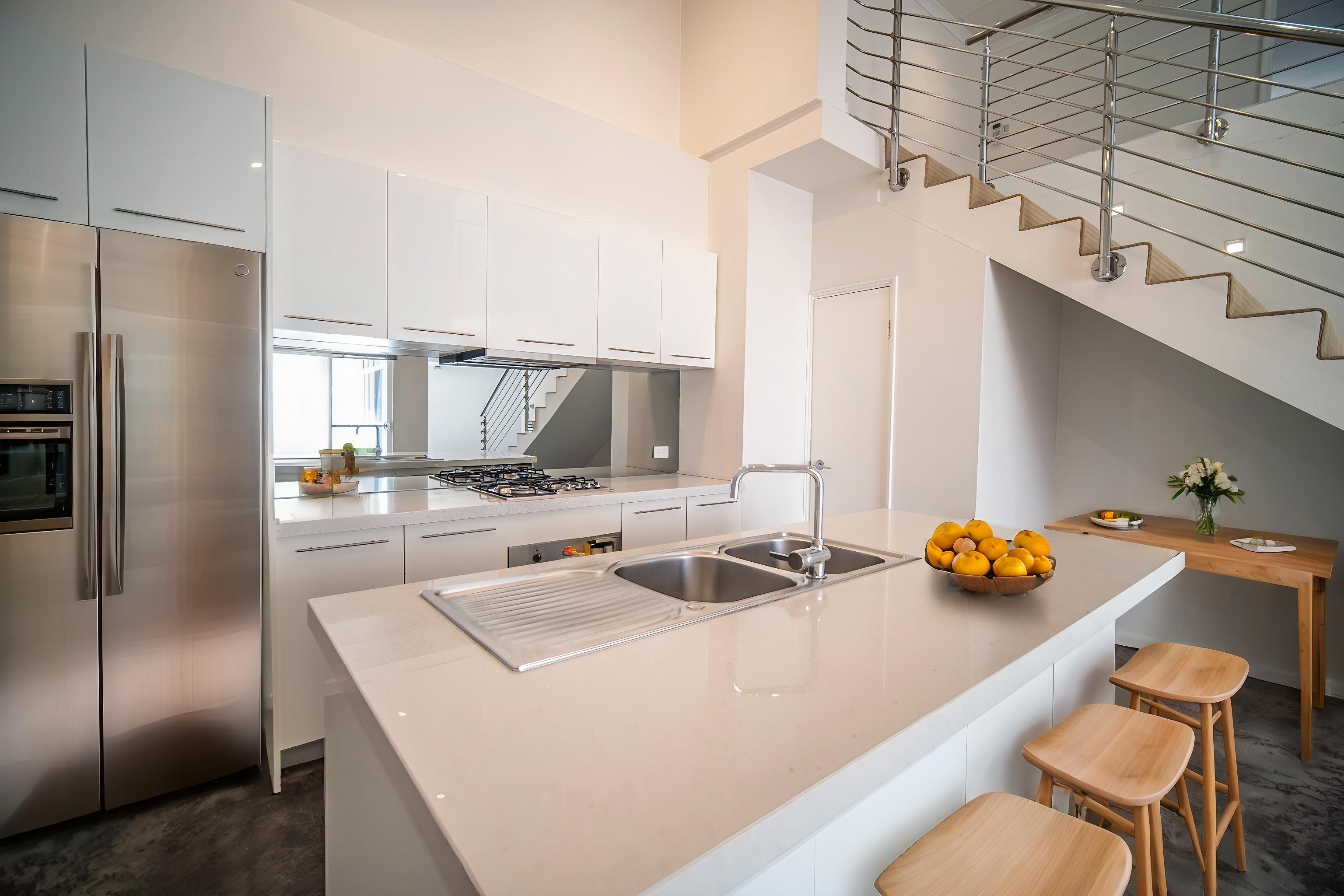 2/76 Gladstone Road — photo 6 of 20