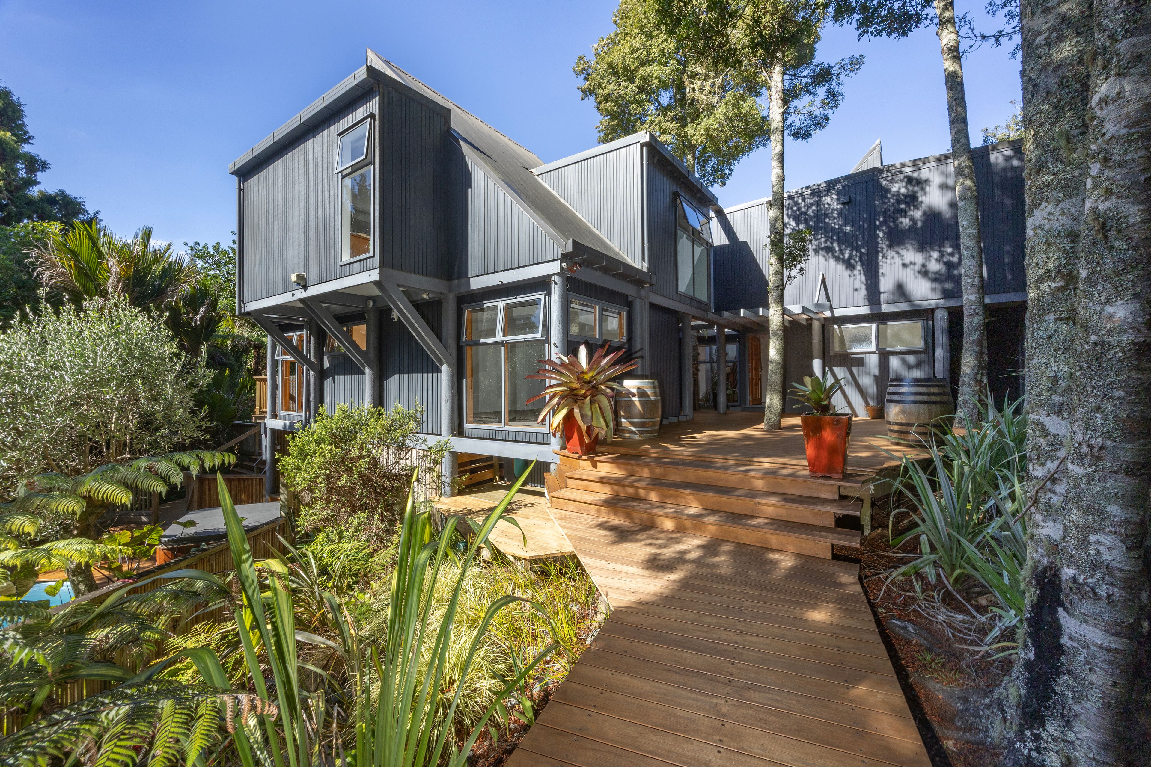 186B Woodlands Park Road, Titirangi, Waitakere City