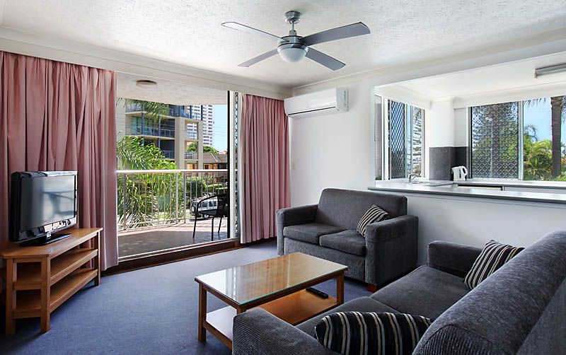 4/220 Surf Parade, Surfers Paradise, QLD 4217