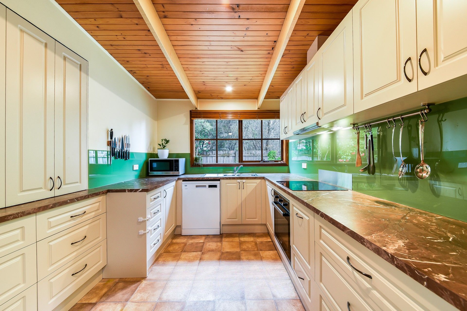 1A Hamilton Road, Bayswater North, VIC 3153