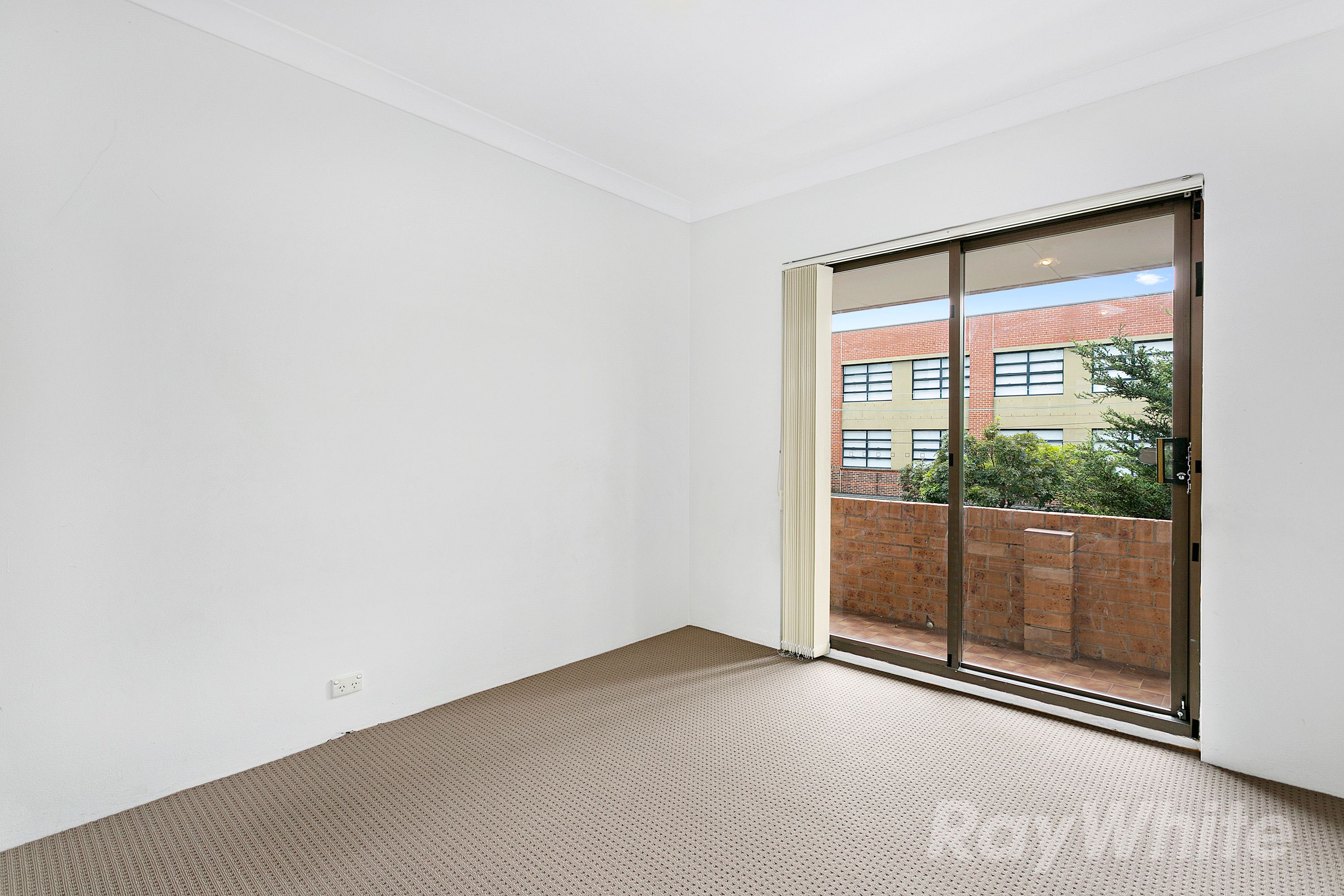 3/181 Missenden Road — photo 5 of 11