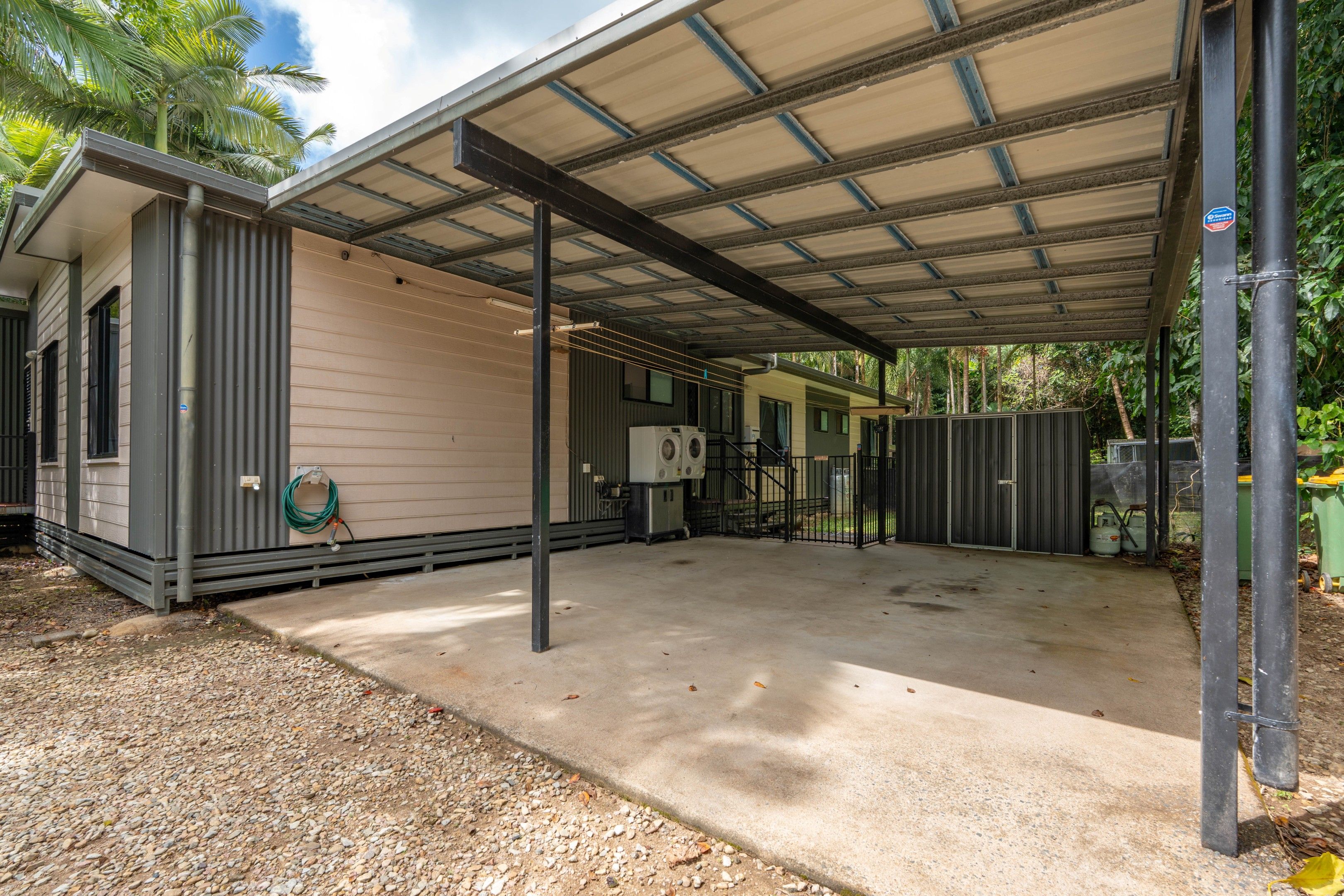 3 Spurwood Close — photo 21 of 30