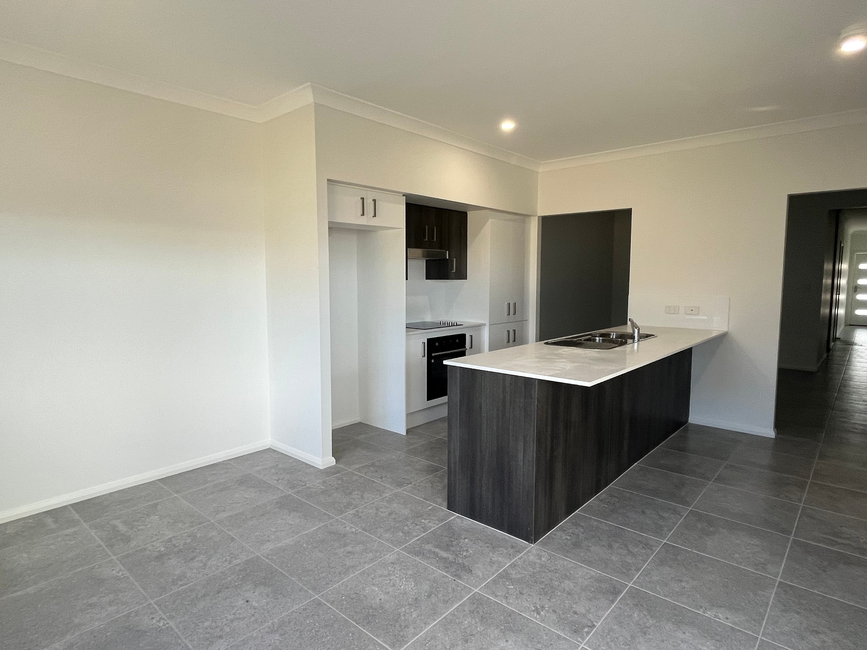 1/39 Bonneville Boulevard, Goulburn, NSW 2580