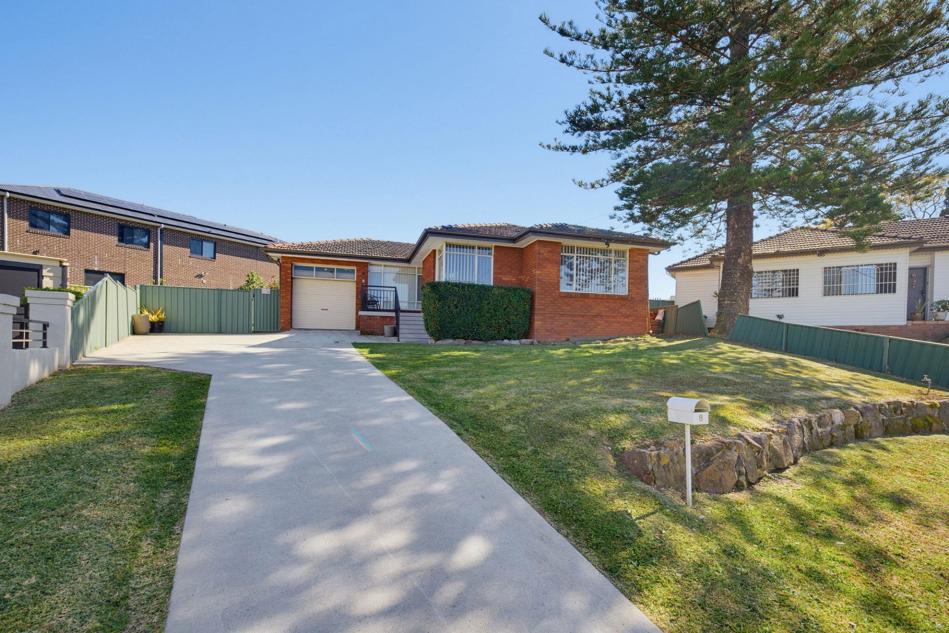 8 Reginald Place — photo from Ray White Parramatta