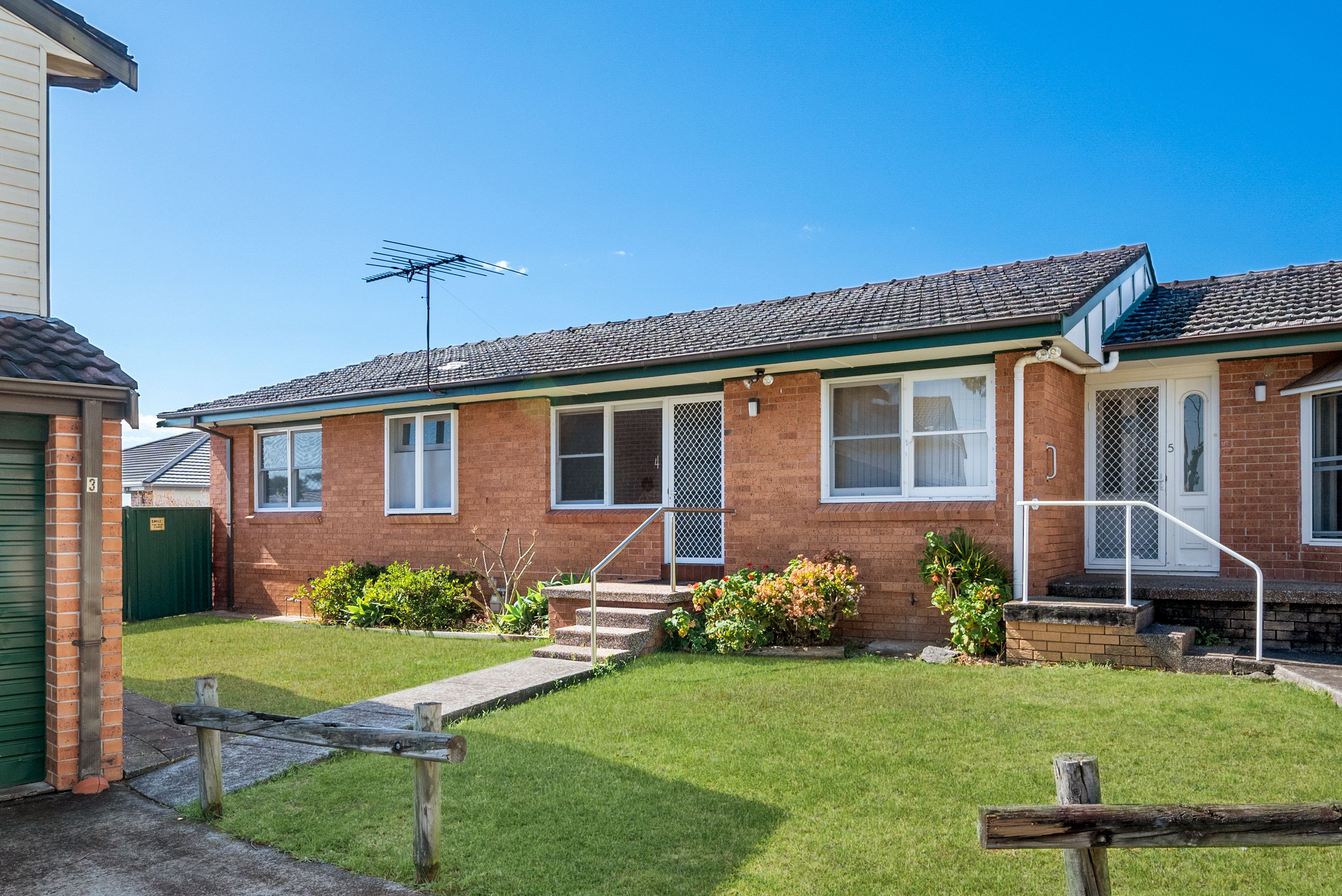 4/84 Townson Avenue, Minto, NSW 2566