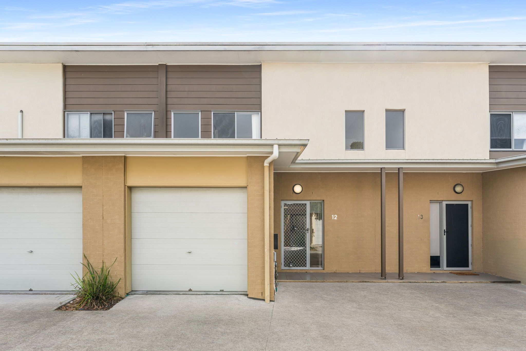 12/8 East Street — photo from Ray White Marsden