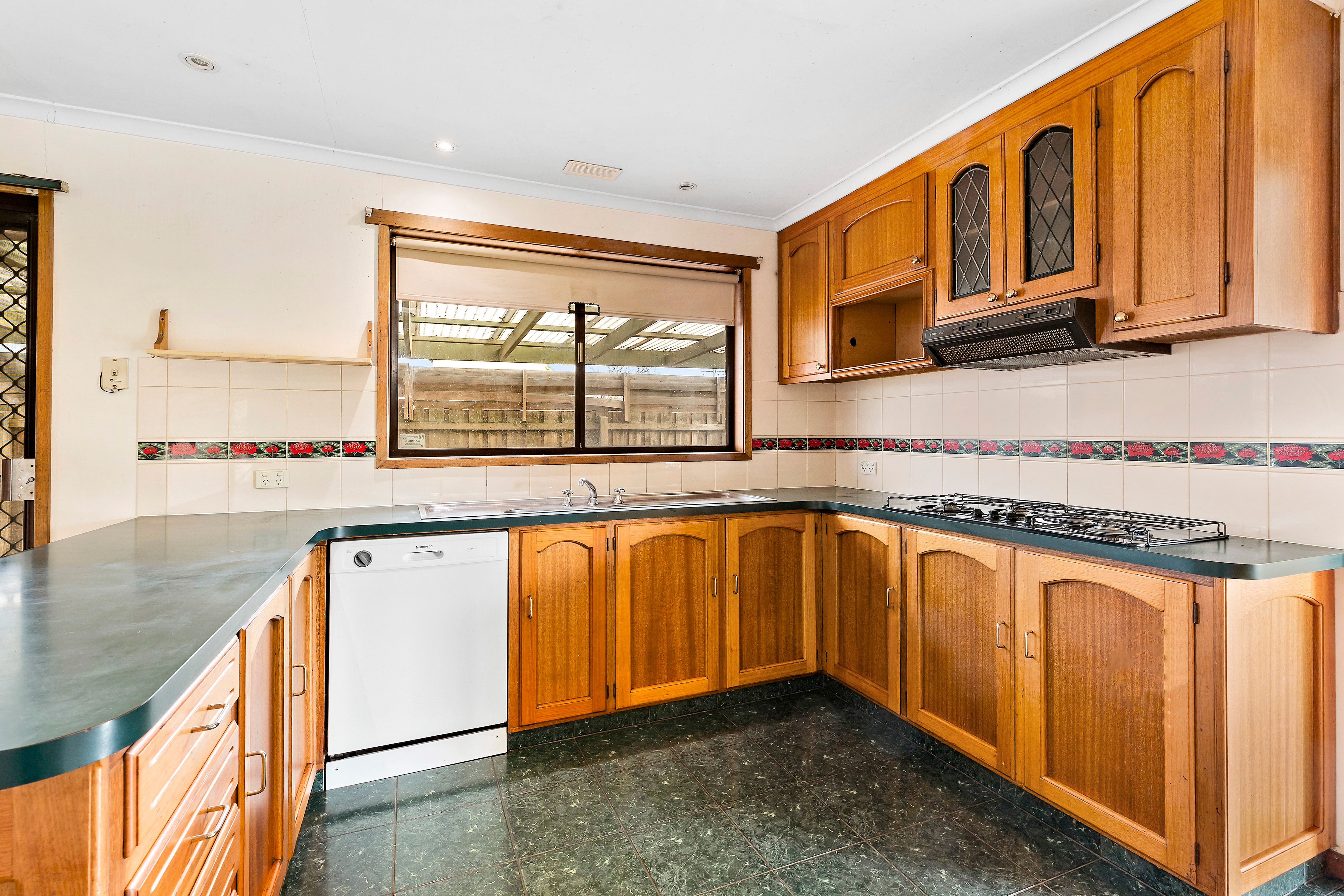 27 Greenhalghs Road, Delacombe, VIC 3356