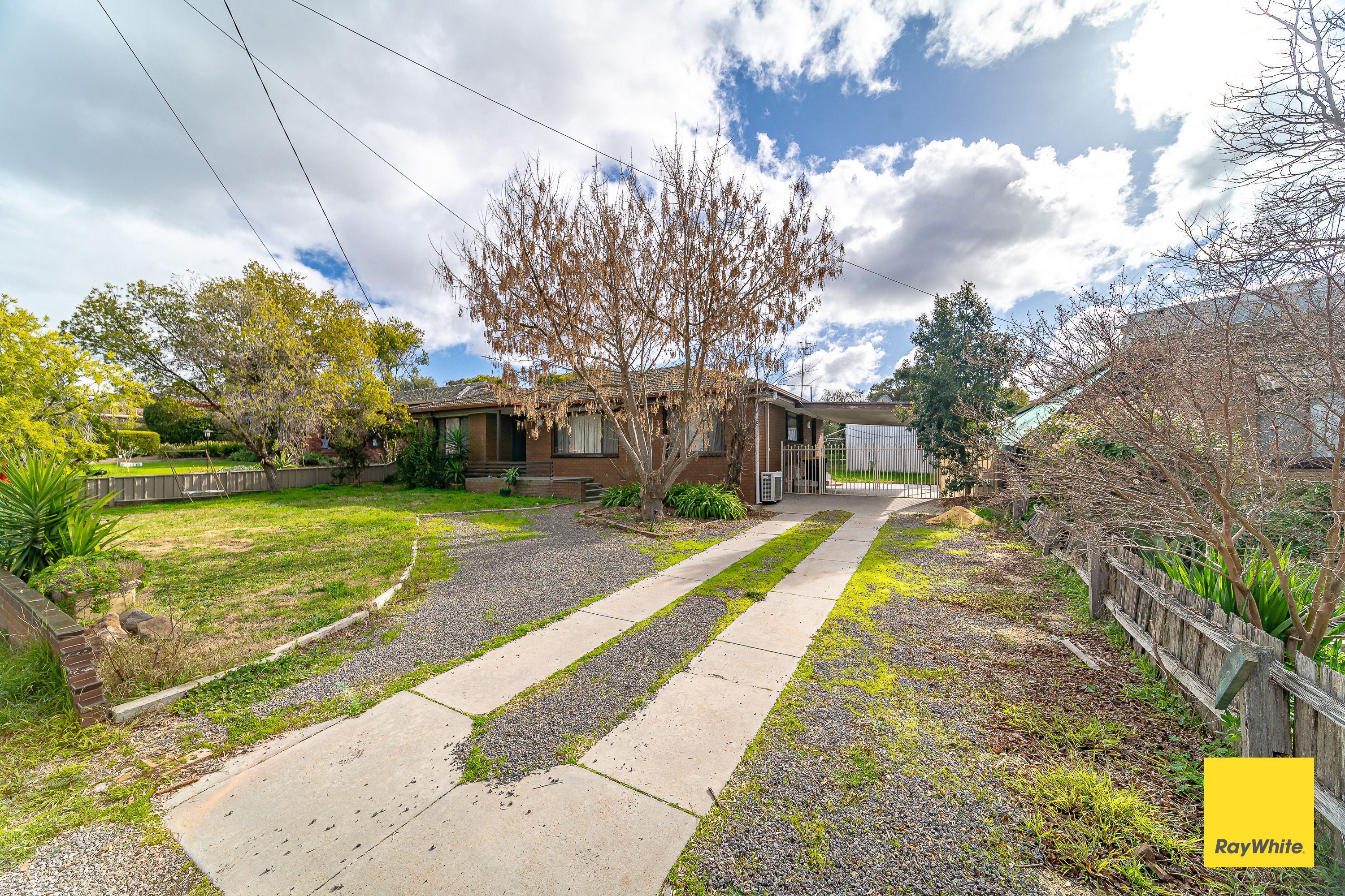 176 Aspinall Street — photo 3 of 11