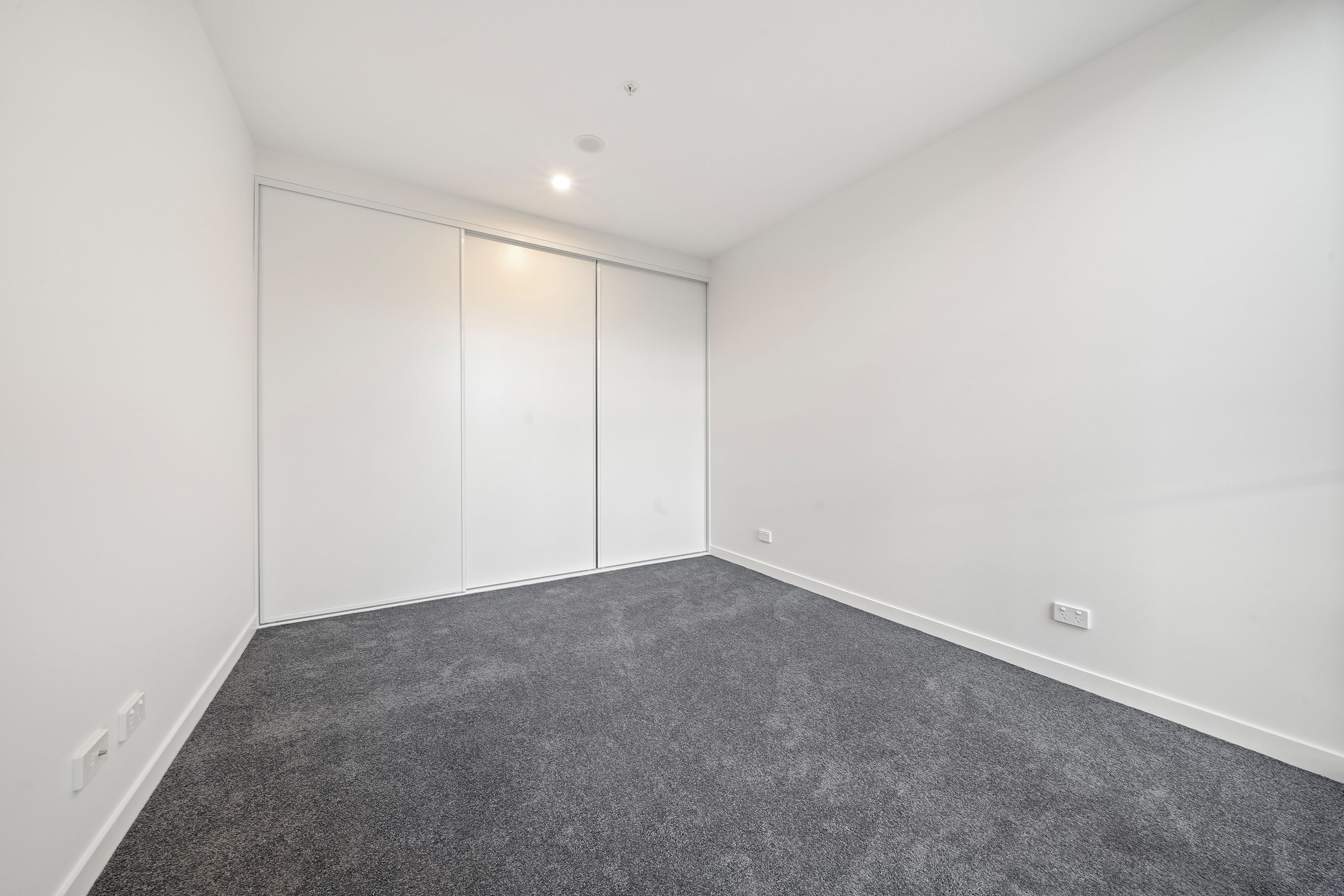 410/39 Braybrook Street — photo 5 of 10