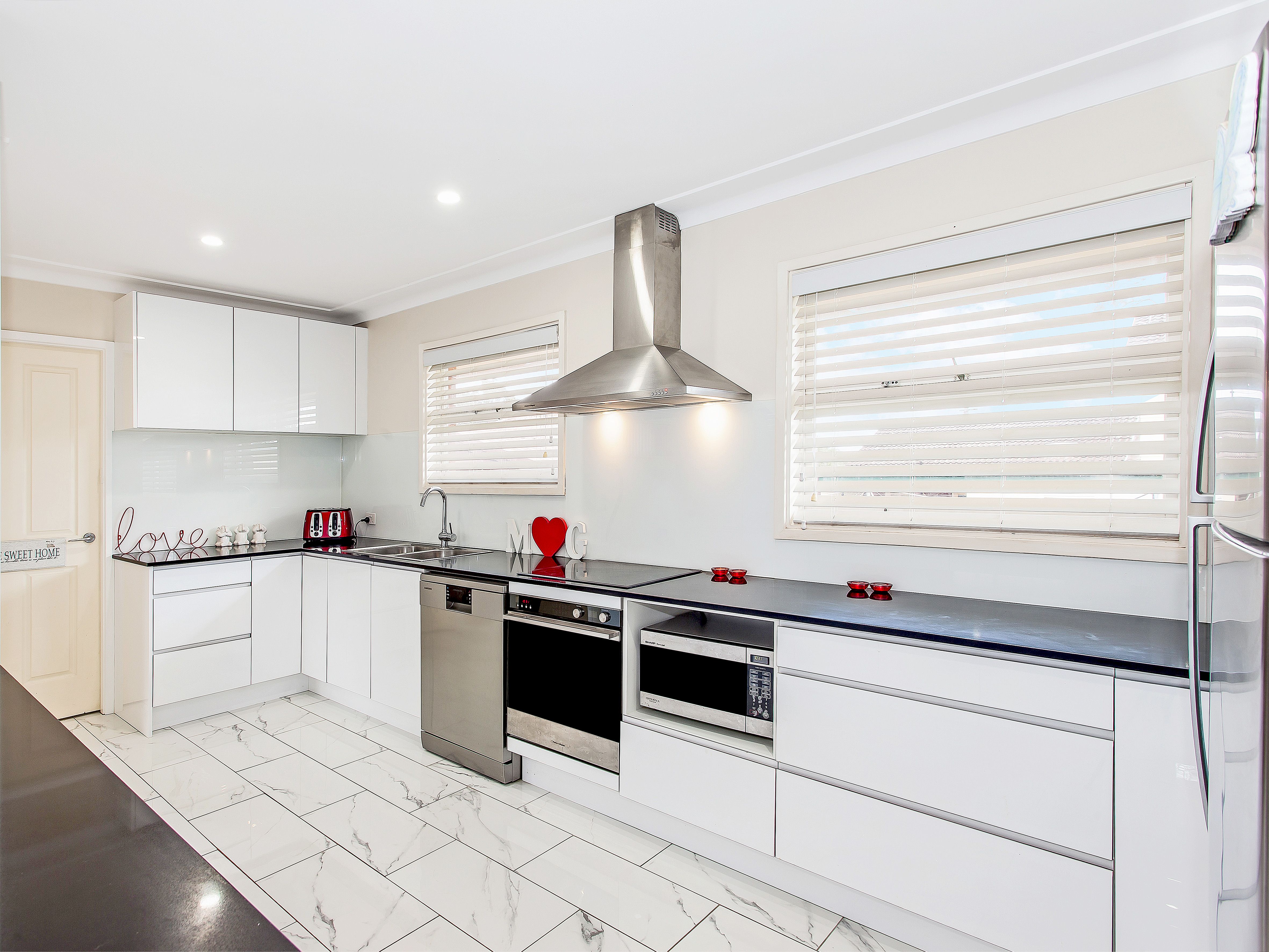 23 Tinakill Avenue, Engadine, NSW 2233