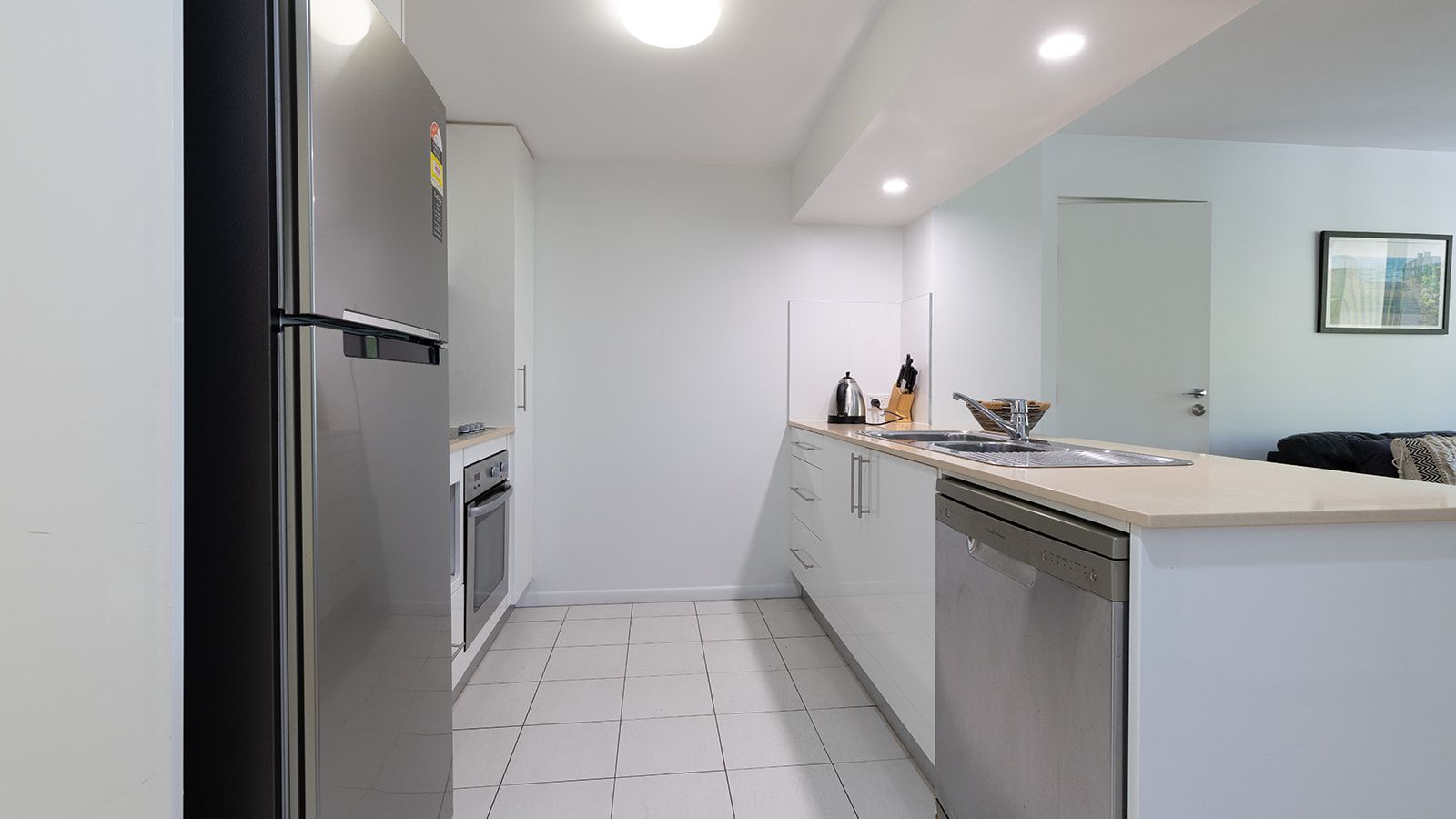 28/3 Agnes Street — photo 9 of 24